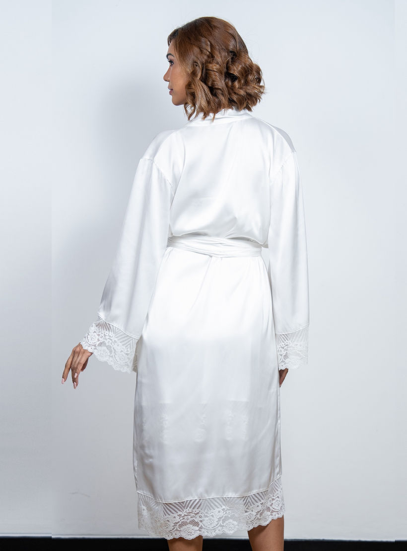 روب بأكمام طويلة وحزام ربط وتفاصيل دانتيل من آدارايا-women-clothing-nightwear-robes-image-3