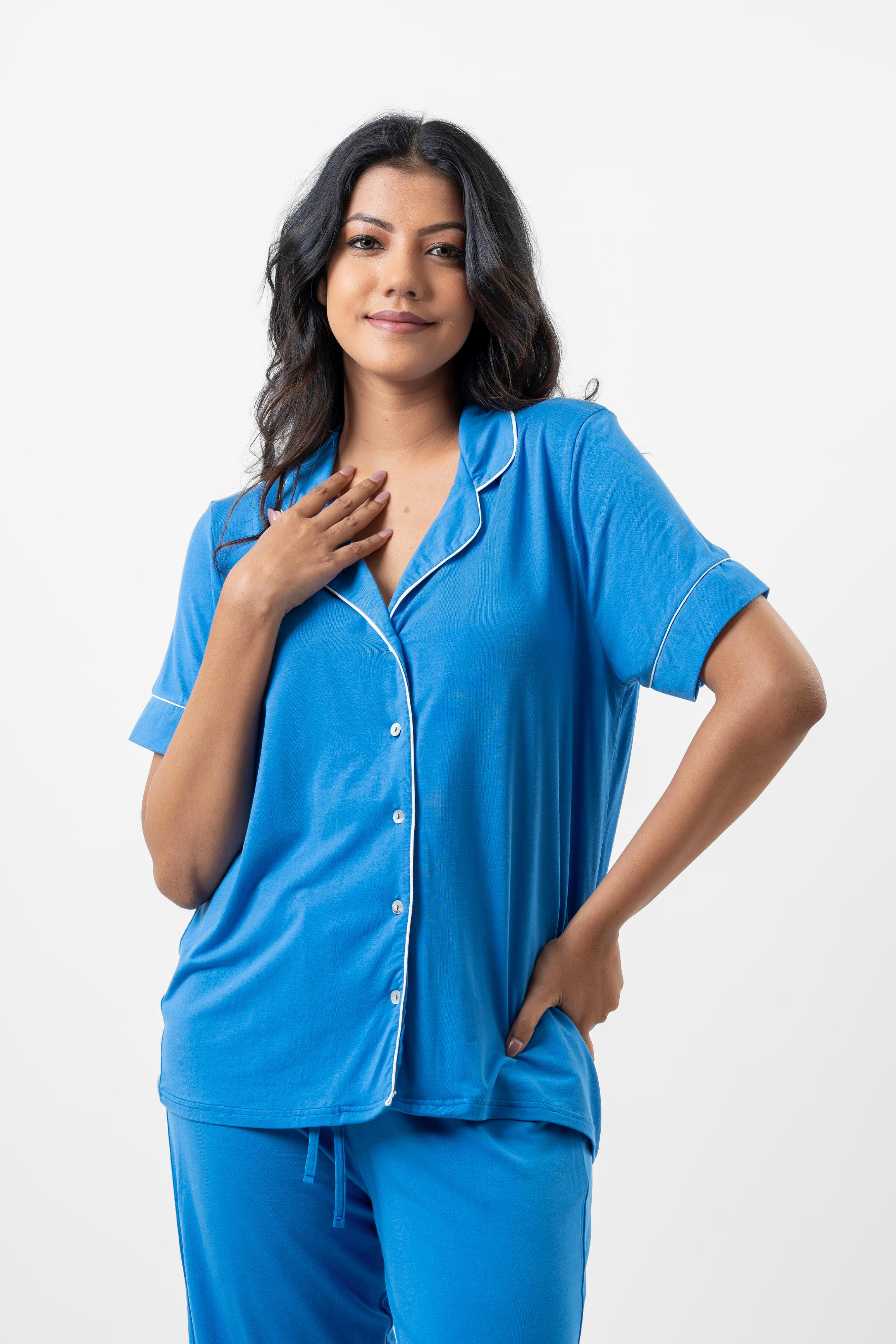 طقم قميص سادة بأكمام قصيرة وبنطلون بيجاما بخصر مطاطي من آدارايا-women-clothing-nightwear-pyjamas-longsets-image-2