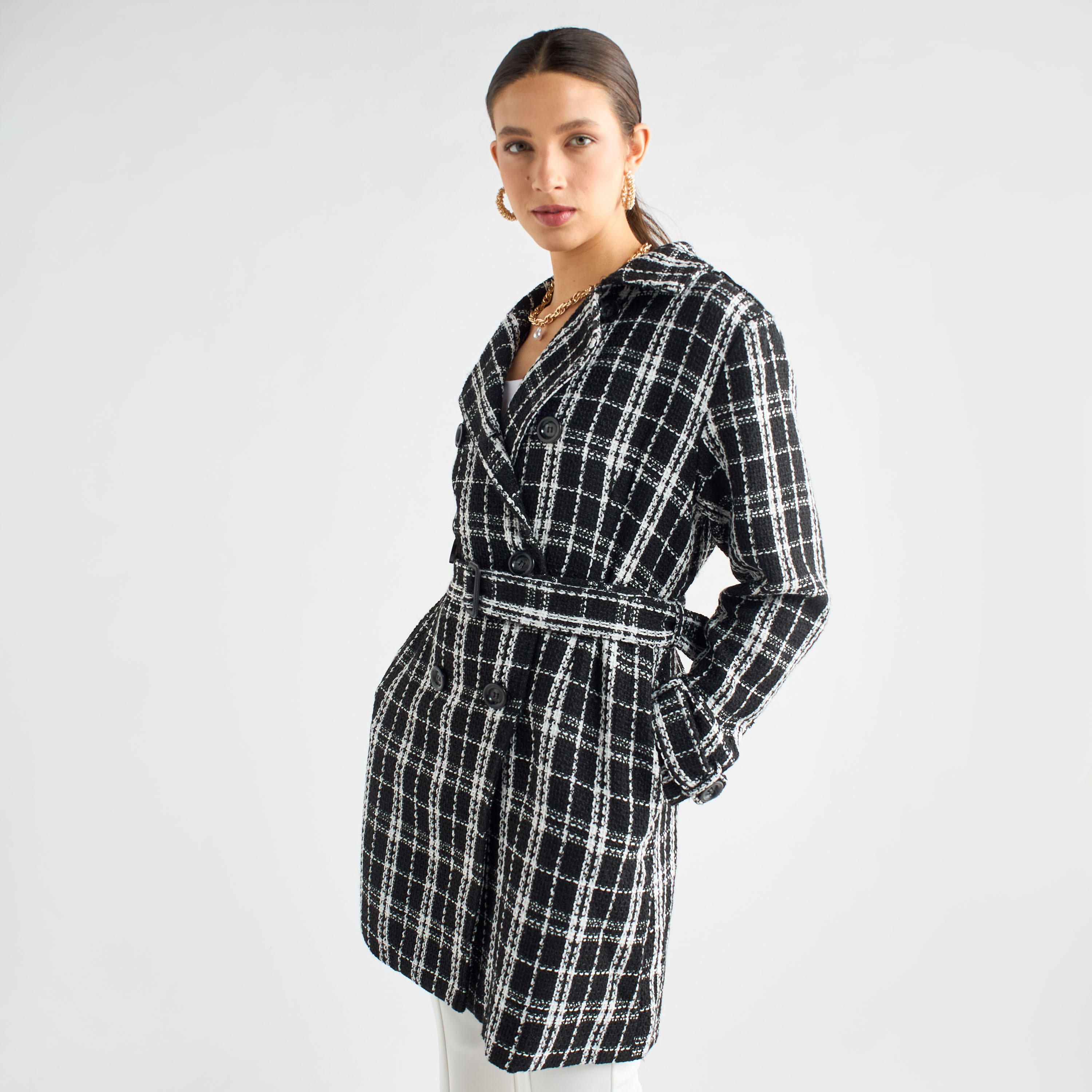 معطف مربعات بياقة طويلة وحزام-women-clothing-coatsandjackets-coats-image-4