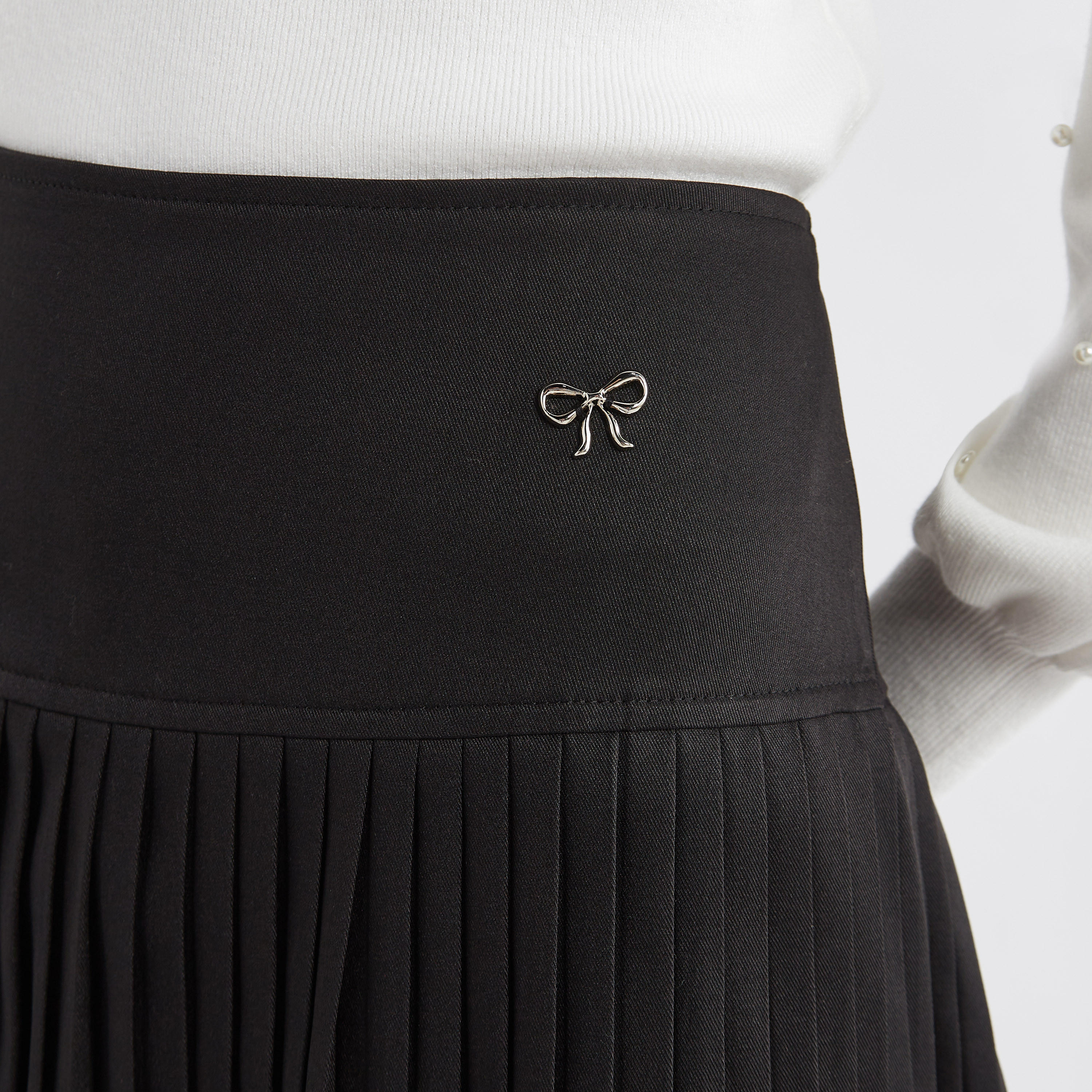 Solid Pleated A-line Mini Skirt with Elasticated Waistband-women-clothing-bottoms-skirts-image-4