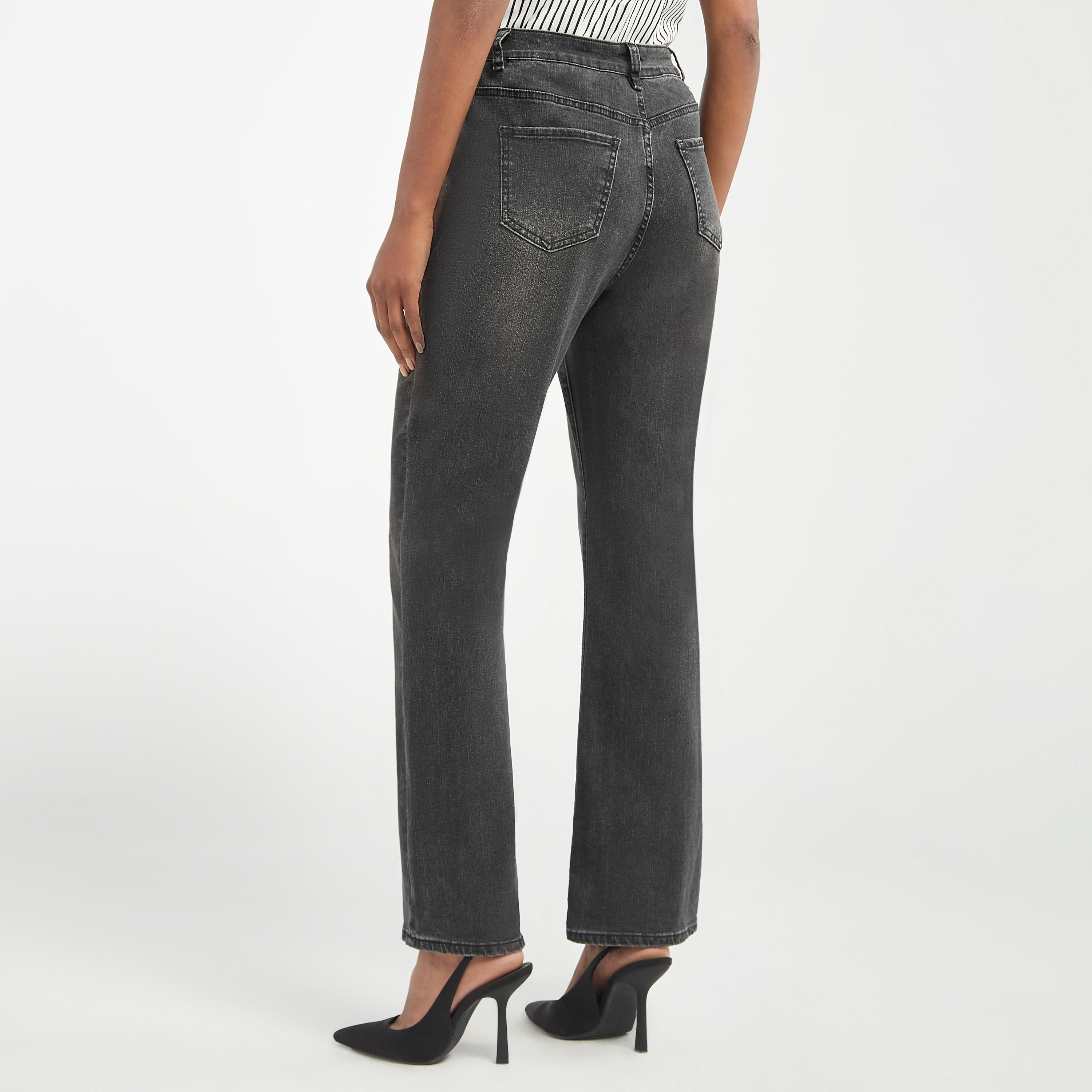 بنطلون جينز سادة واسع بجيوب-women-clothing-bottoms-jeans-image-2