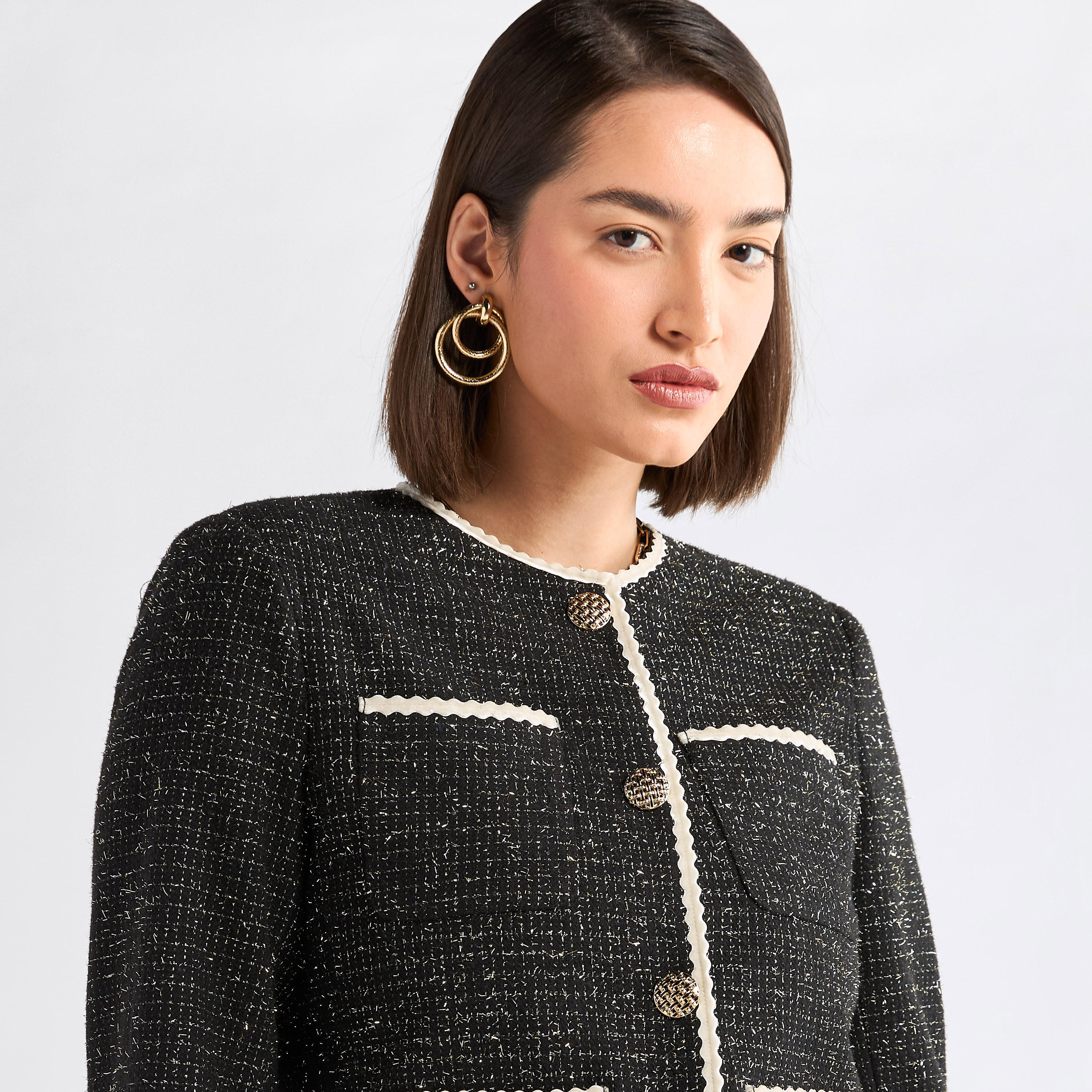 جاكيت بارز الملمس بجيوب وأزرار إغلاق-women-winterwear-coatsandjackets-jackets-image-1