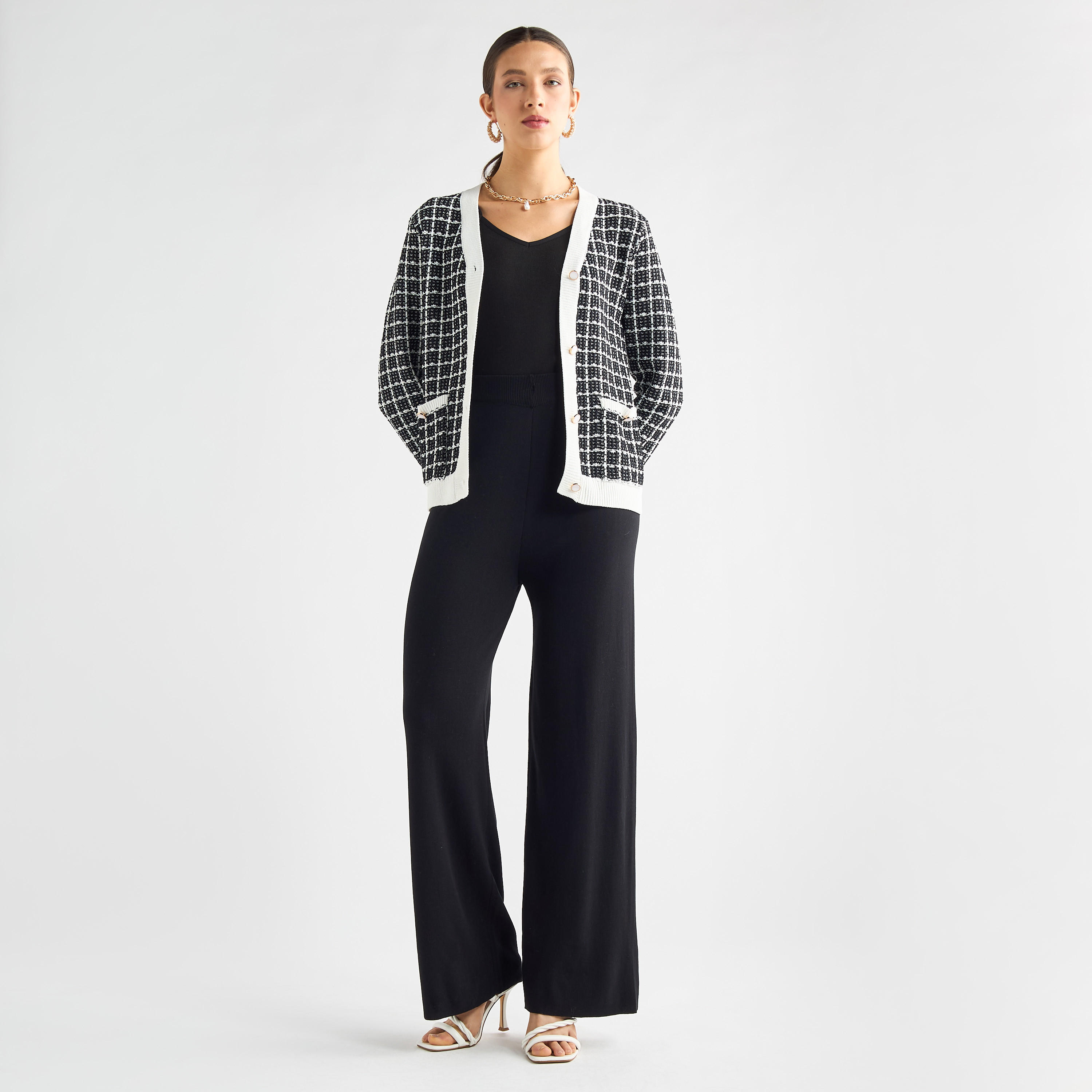 كارديجان كاروهات بياقة V وأزرار إغلاق وجيوب-women-winterwear-cardigansandjumpers-cardigans-image-3
