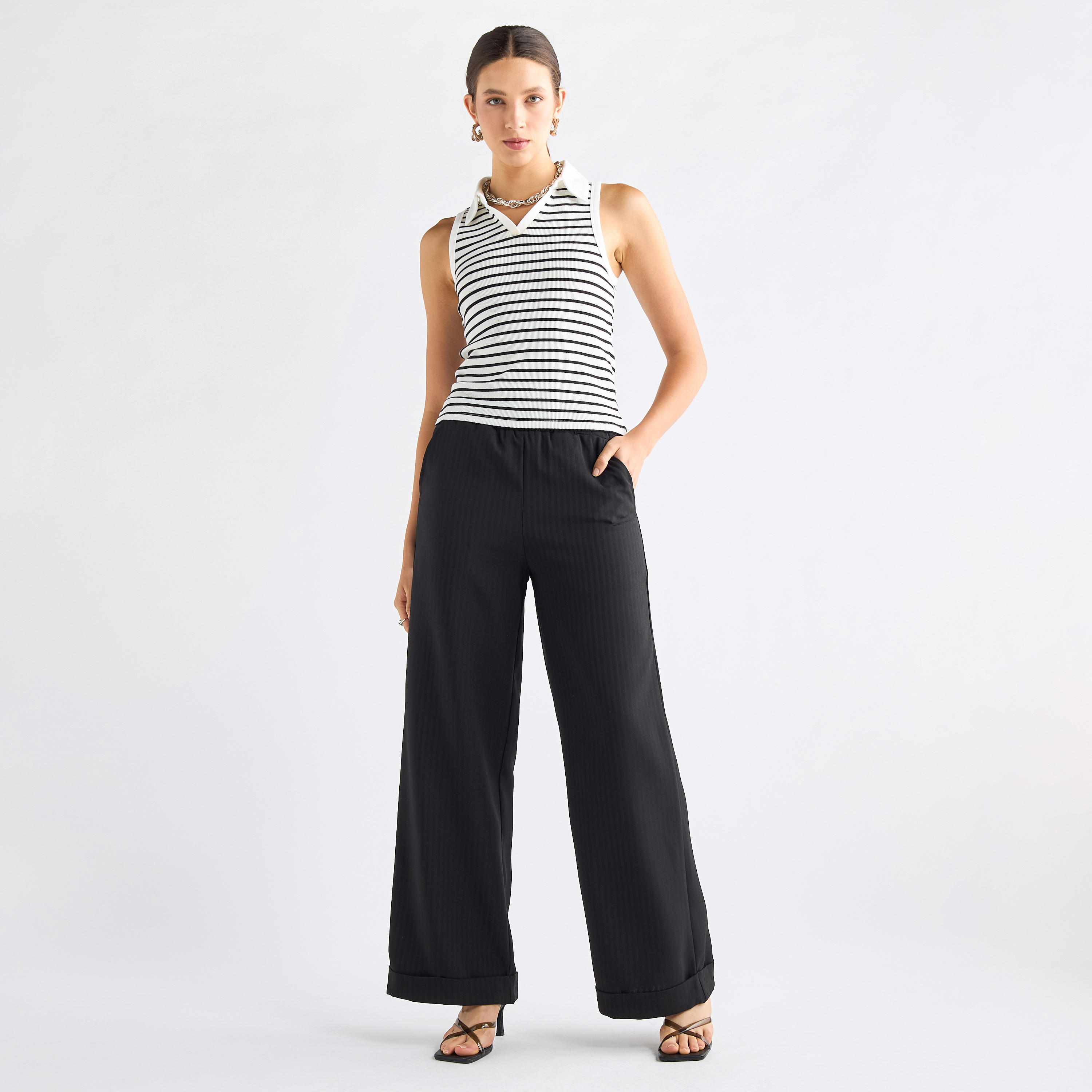 بنطلون واسع الساقين مخطط طويل بخصر مطاطي-women-clothing-bottoms-trousers-image-2