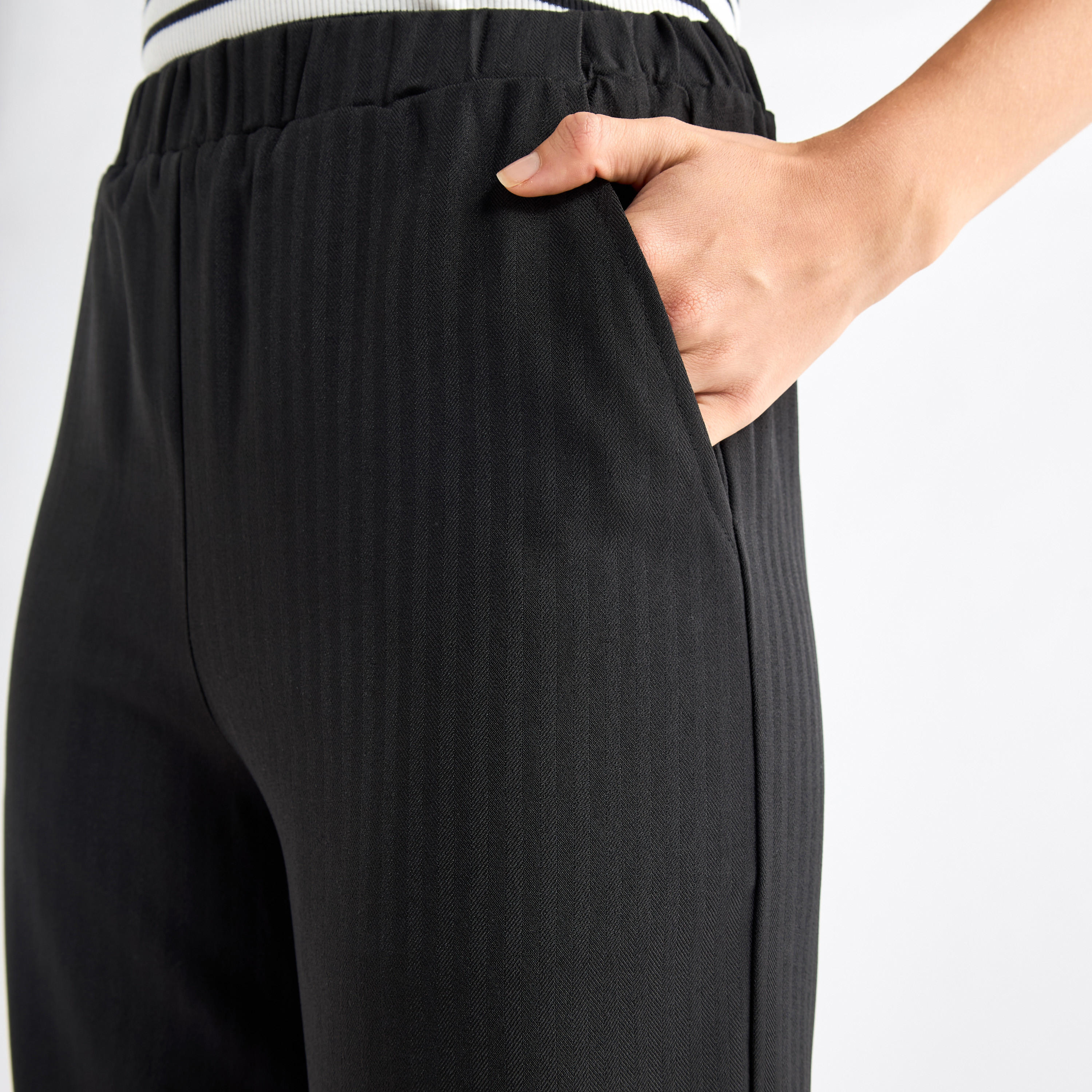 بنطلون واسع الساقين مخطط طويل بخصر مطاطي-women-clothing-bottoms-trousers-image-4