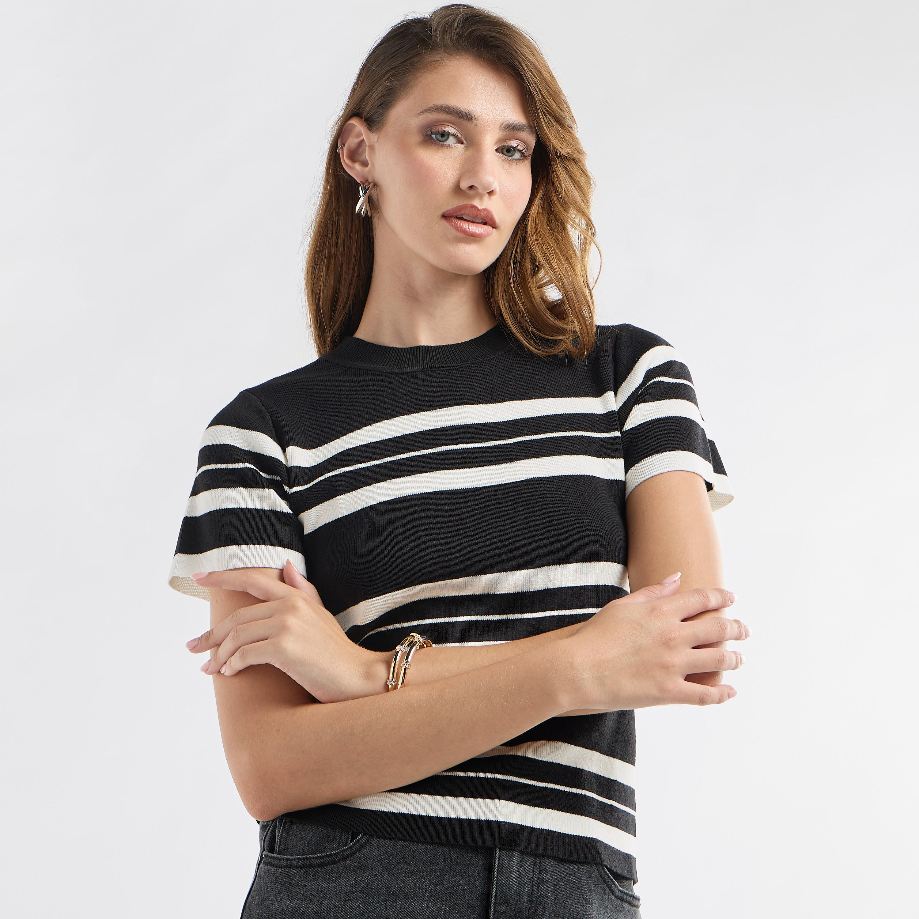 تيشيرت مخطط بياقة ضيقة وأكمام قصيرة-women-clothing-tshirts-image-5