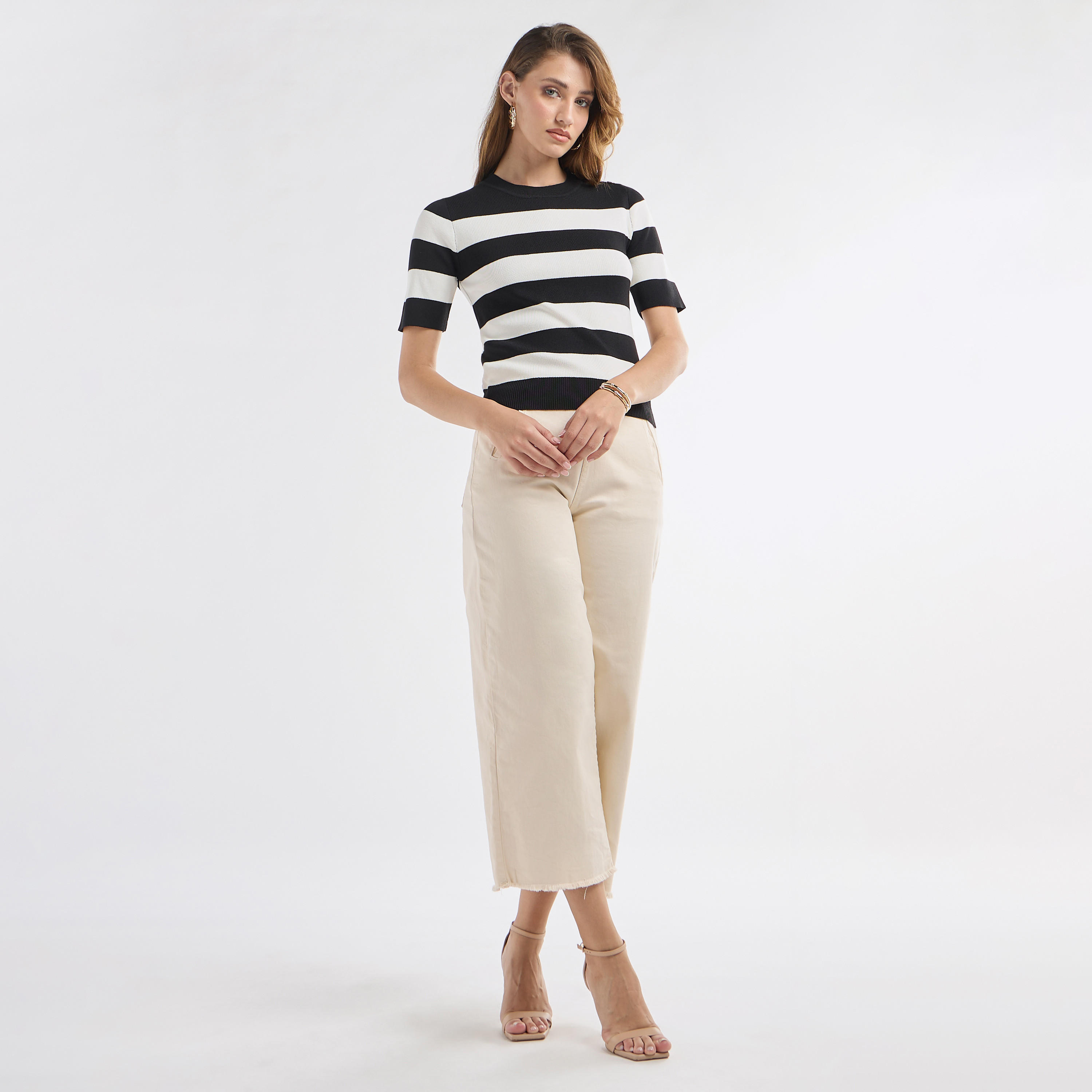 تيشيرت مقلم بياقة مستديرة وأكمام قصيرة-women-clothing-tshirts-image-2