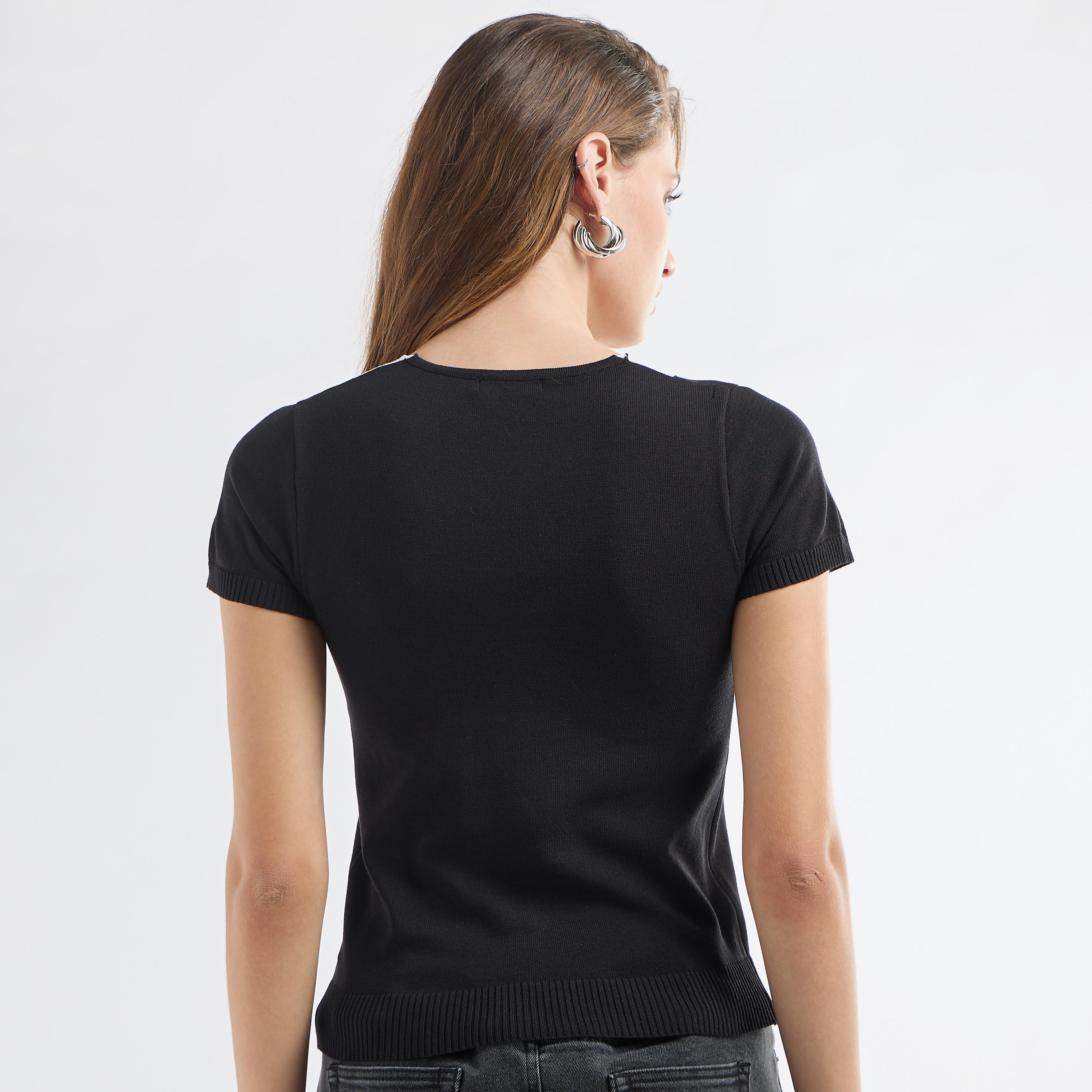بلوزة بارزة الملمس بأكمام قصيرة وياقة V-women-clothing-cardigansandjumpers-jumpers-image-3