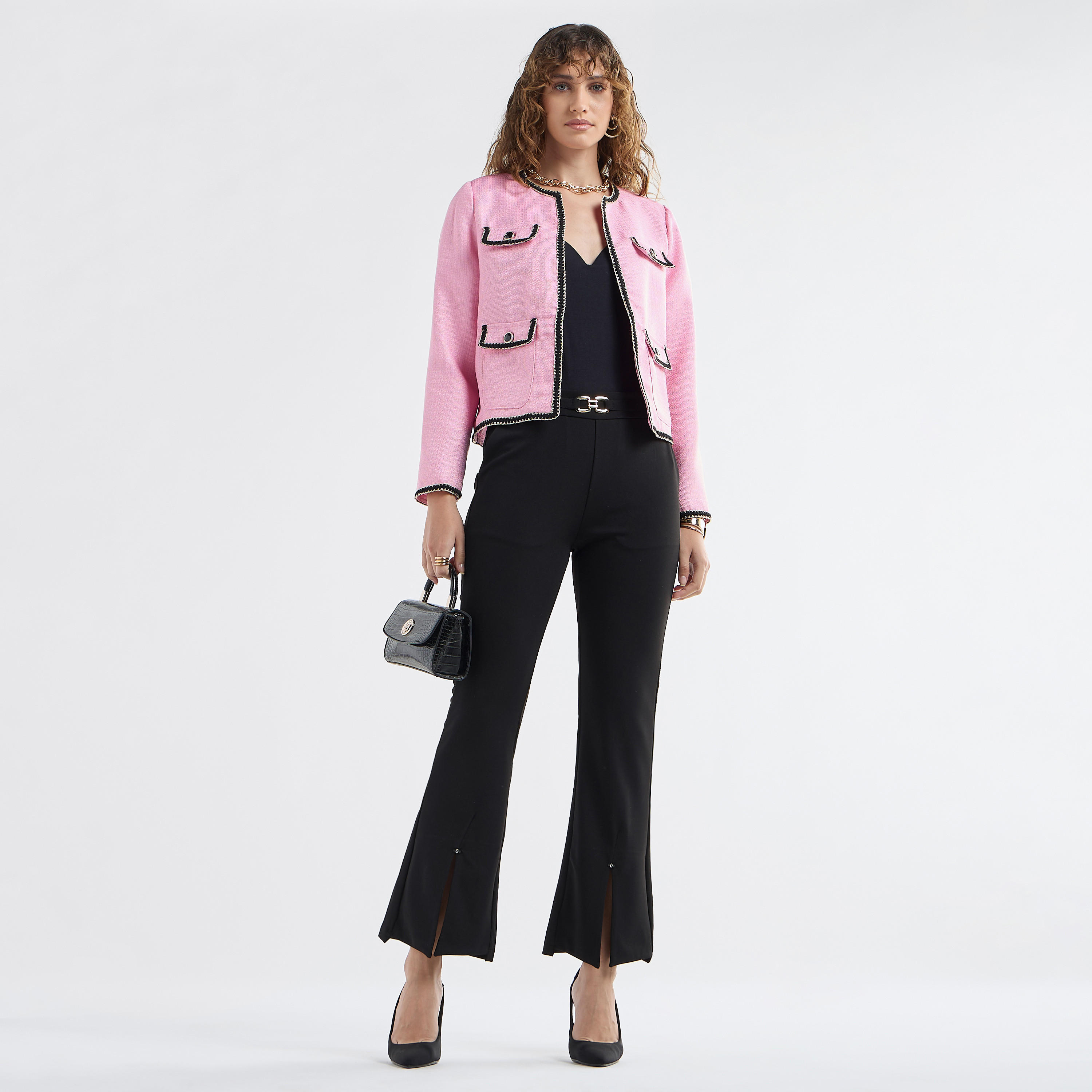بليزر بارز الملمس بتفاصيل دانتيل وأكمام طويلة وتزيينات أزرار-women-clothing-coatsandjackets-blazers-image-2