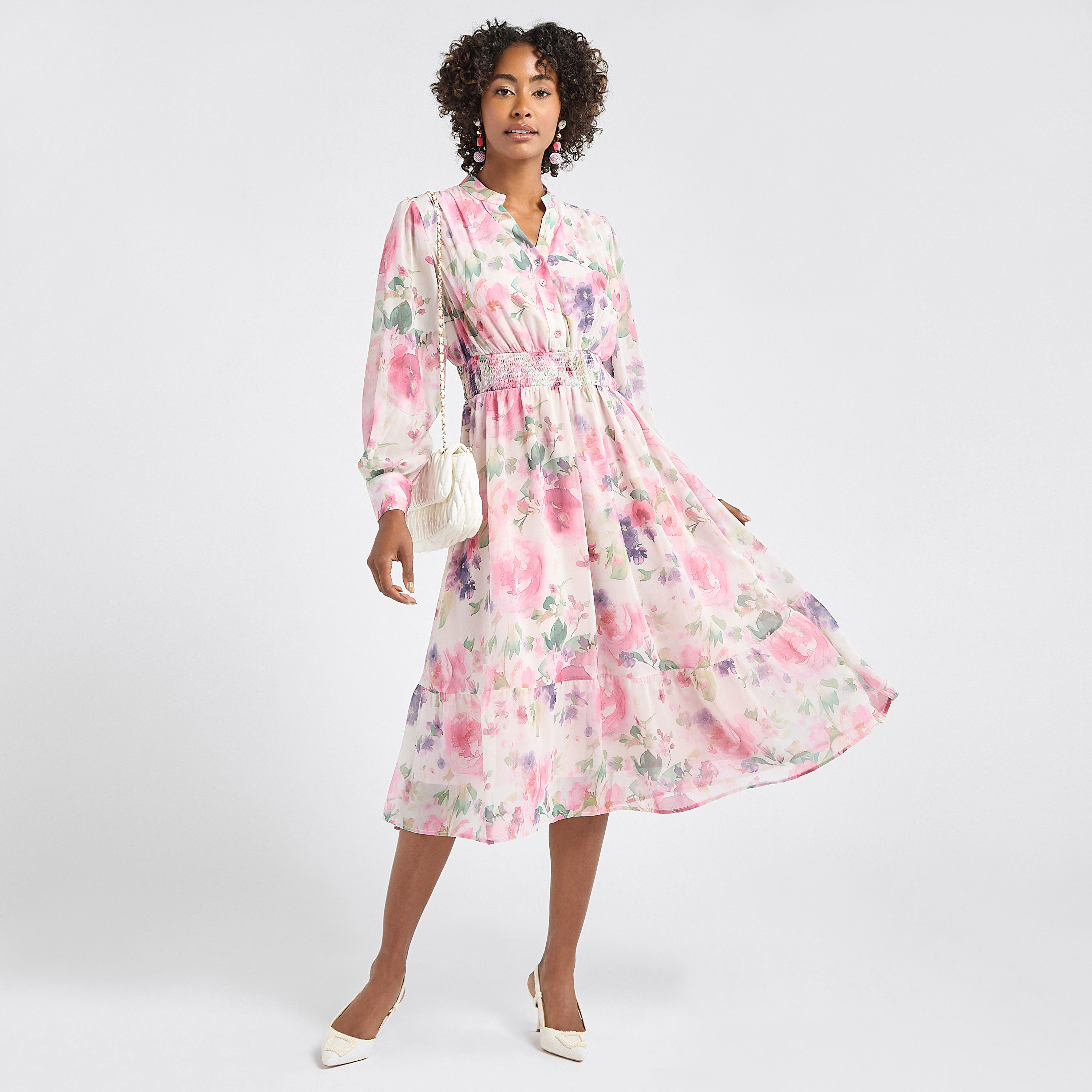 فستان قميص ميدي بطبعات أزهار وأكمام طويلة وتفاصيل بكسرات-women-clothing-dresses-image-10
