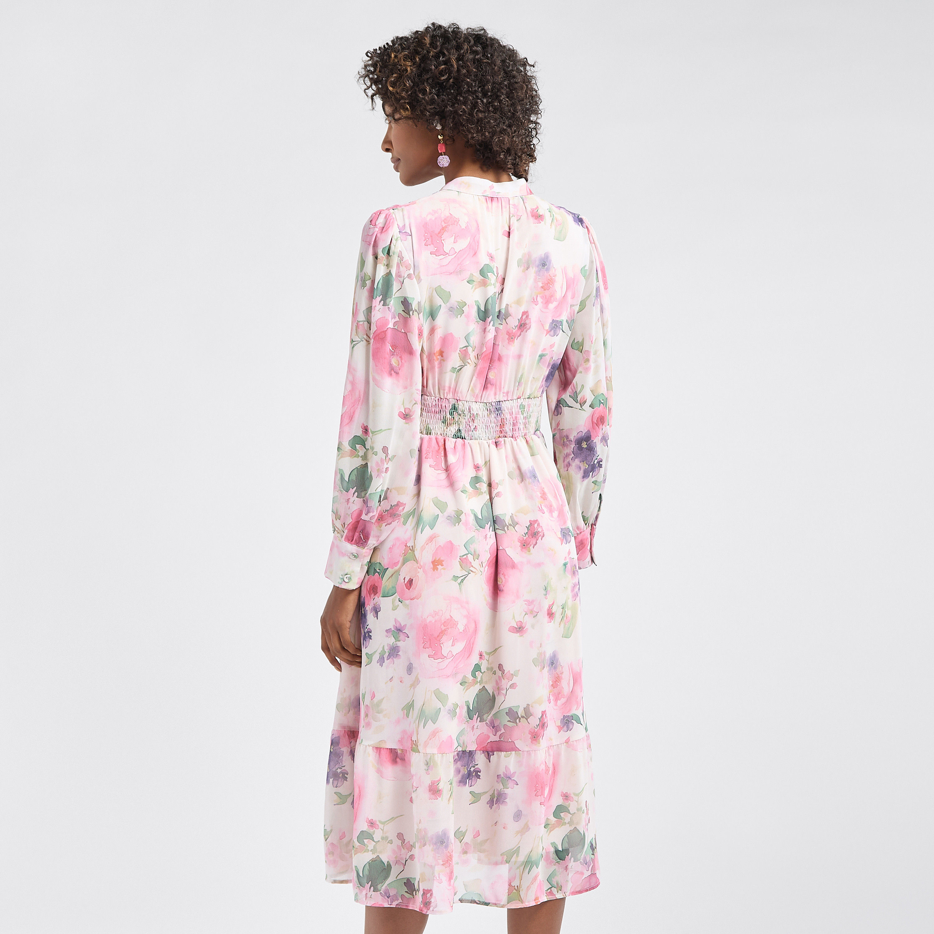 فستان قميص ميدي بطبعات أزهار وأكمام طويلة وتفاصيل بكسرات-women-clothing-dresses-image-11