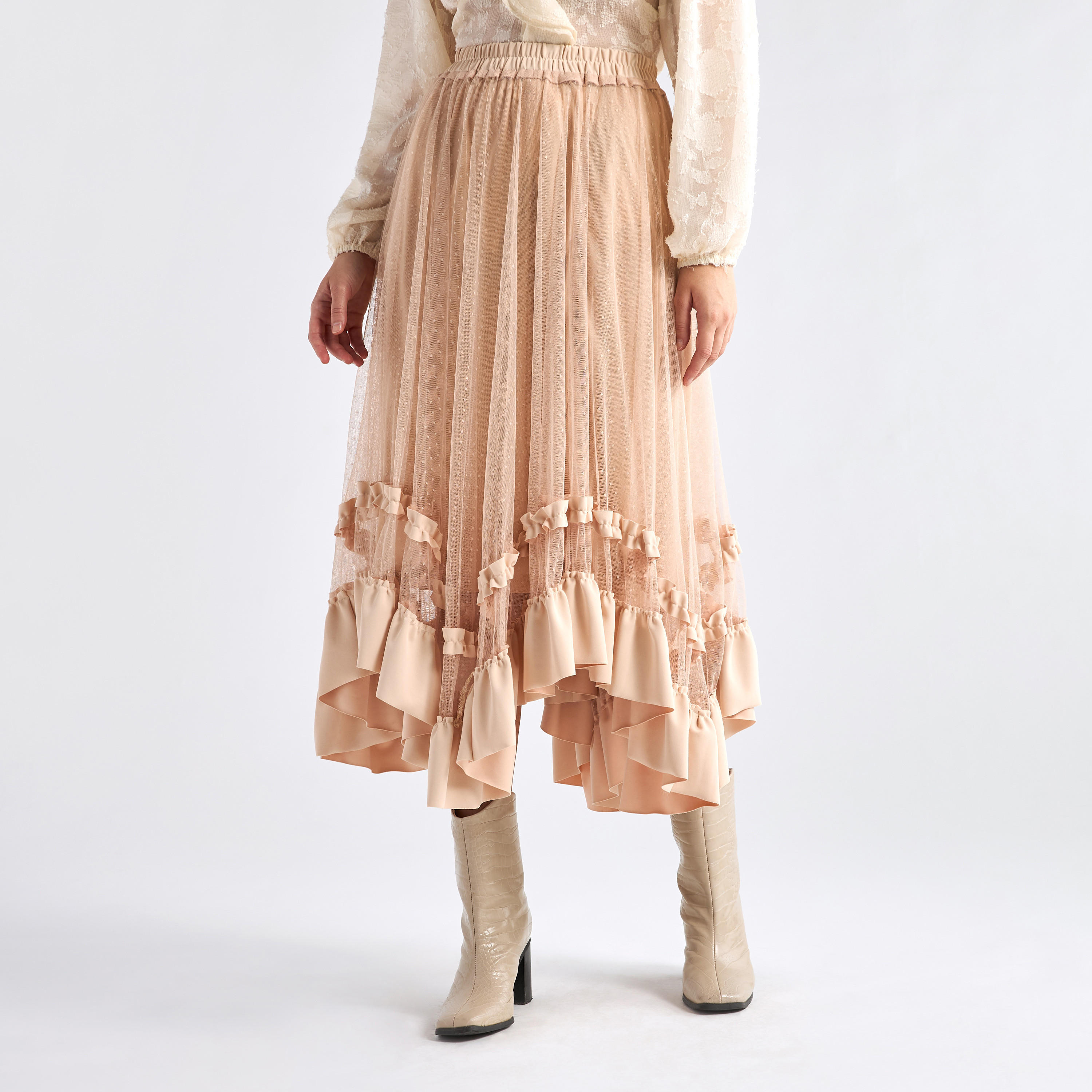 تنورة بتفاصيل كشكش وحوّاف غير مستويّة بارزة الملمس-women-clothing-bottoms-skirts-image-1