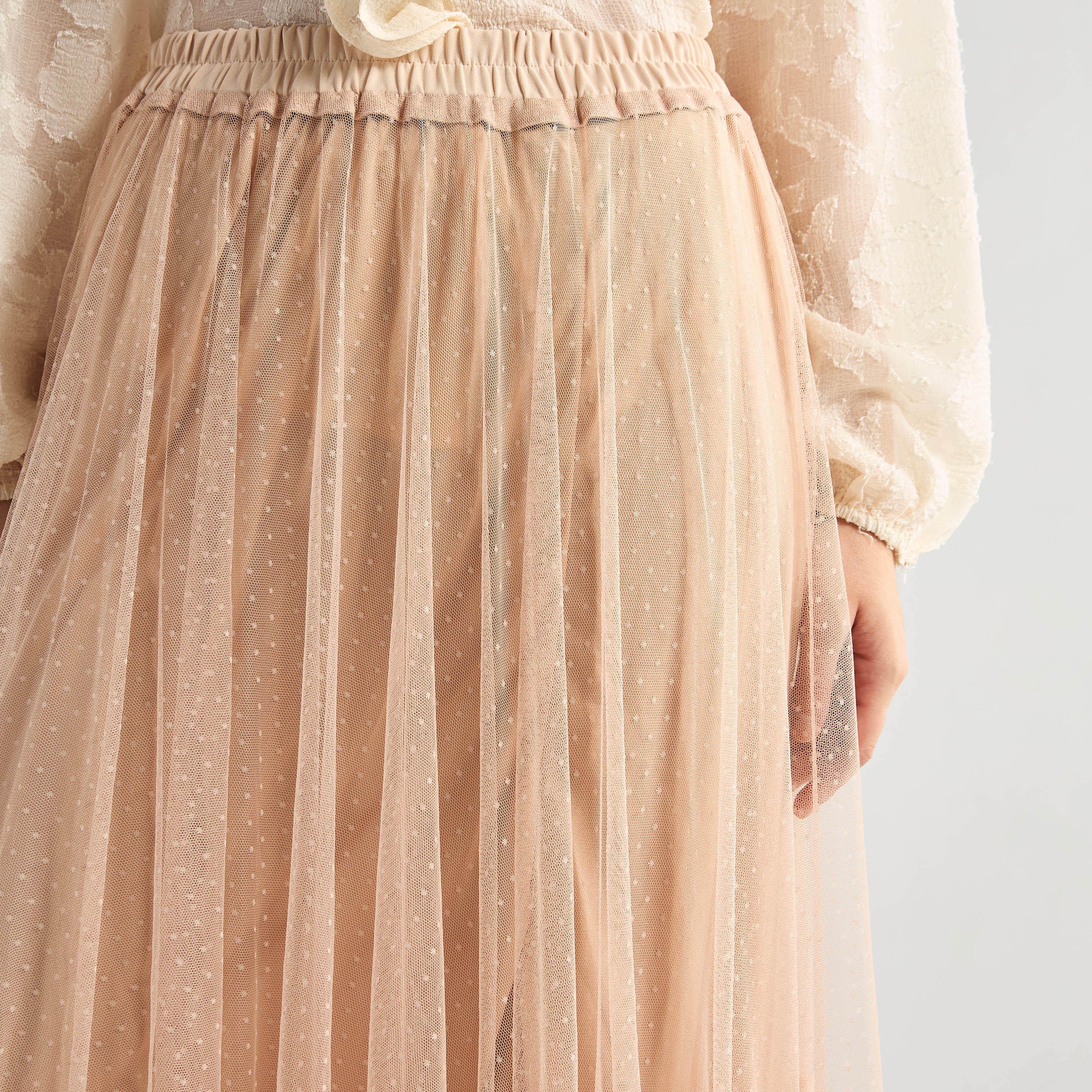 تنورة بتفاصيل كشكش وحوّاف غير مستويّة بارزة الملمس-women-clothing-bottoms-skirts-image-4