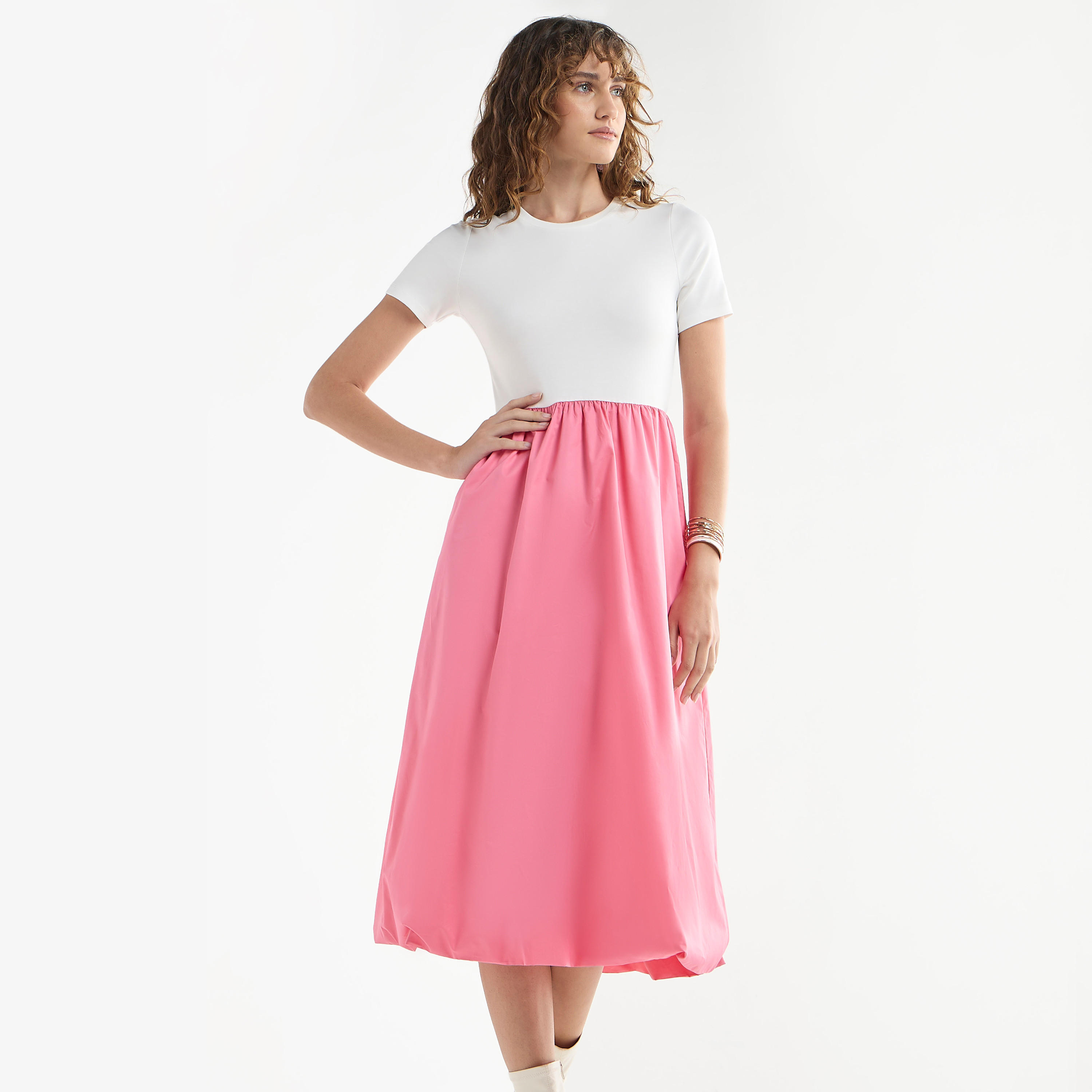 فستان قطن إيه لاين بتصميم قوالب ملونة وأكمام قصيرة وياقة مستديرة-women-clothing-dresses-image-9