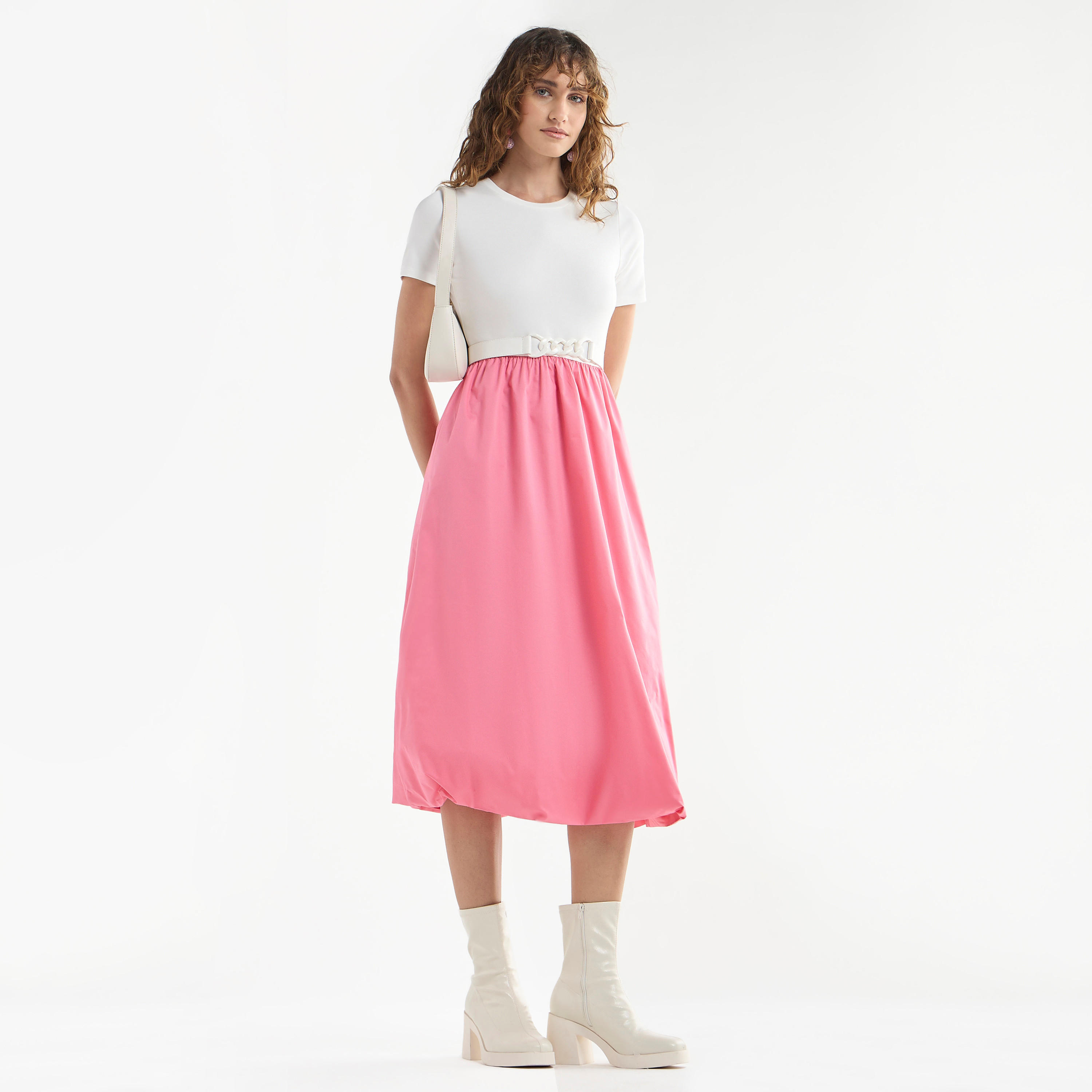 فستان قطن إيه لاين بتصميم قوالب ملونة وأكمام قصيرة وياقة مستديرة-women-clothing-dresses-image-10
