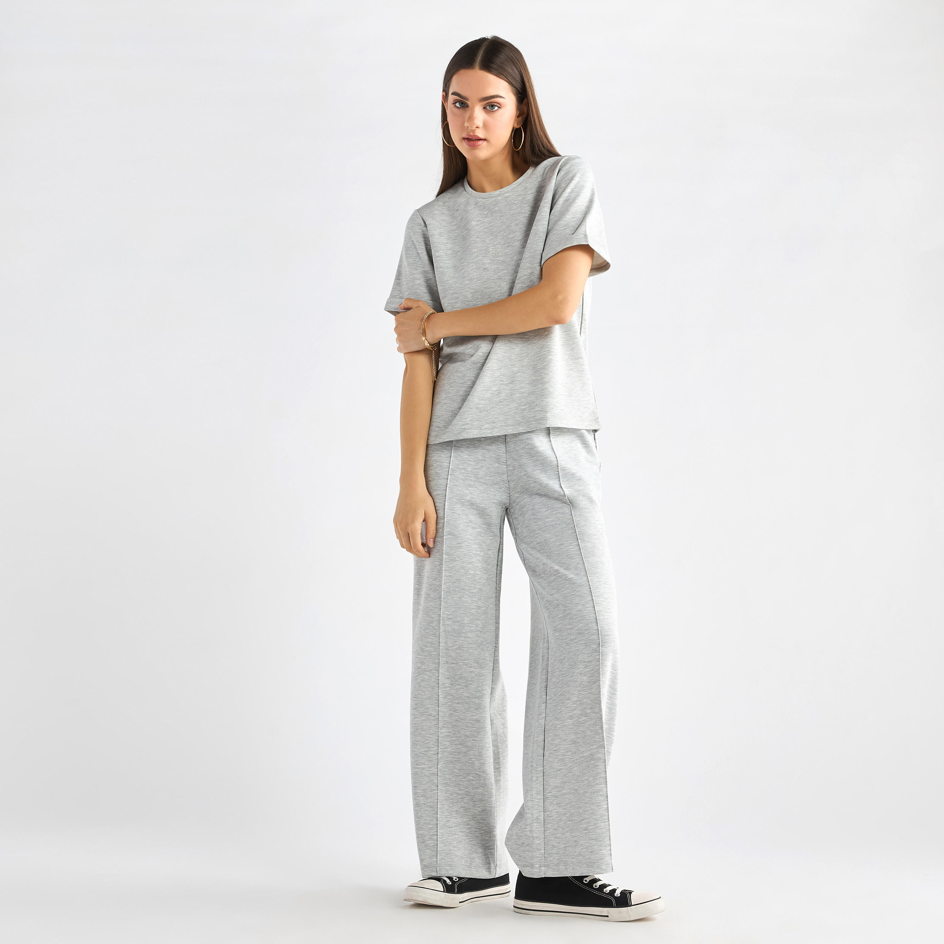 طقم بنطلون وتيشيرت بياقة ضيقة-women-clothing-coordsets-image-11
