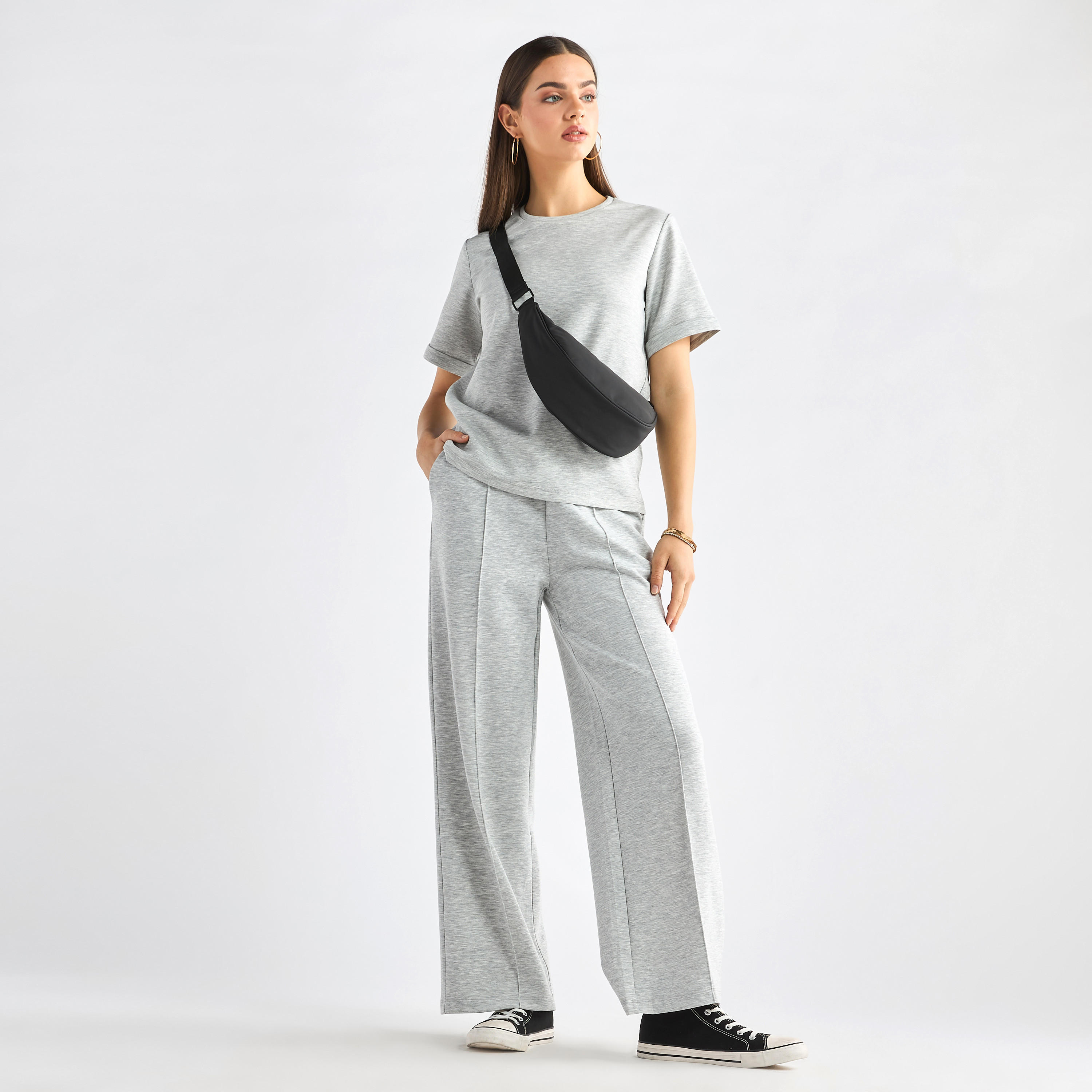 طقم بنطلون وتيشيرت بياقة ضيقة-women-clothing-coordsets-image-14