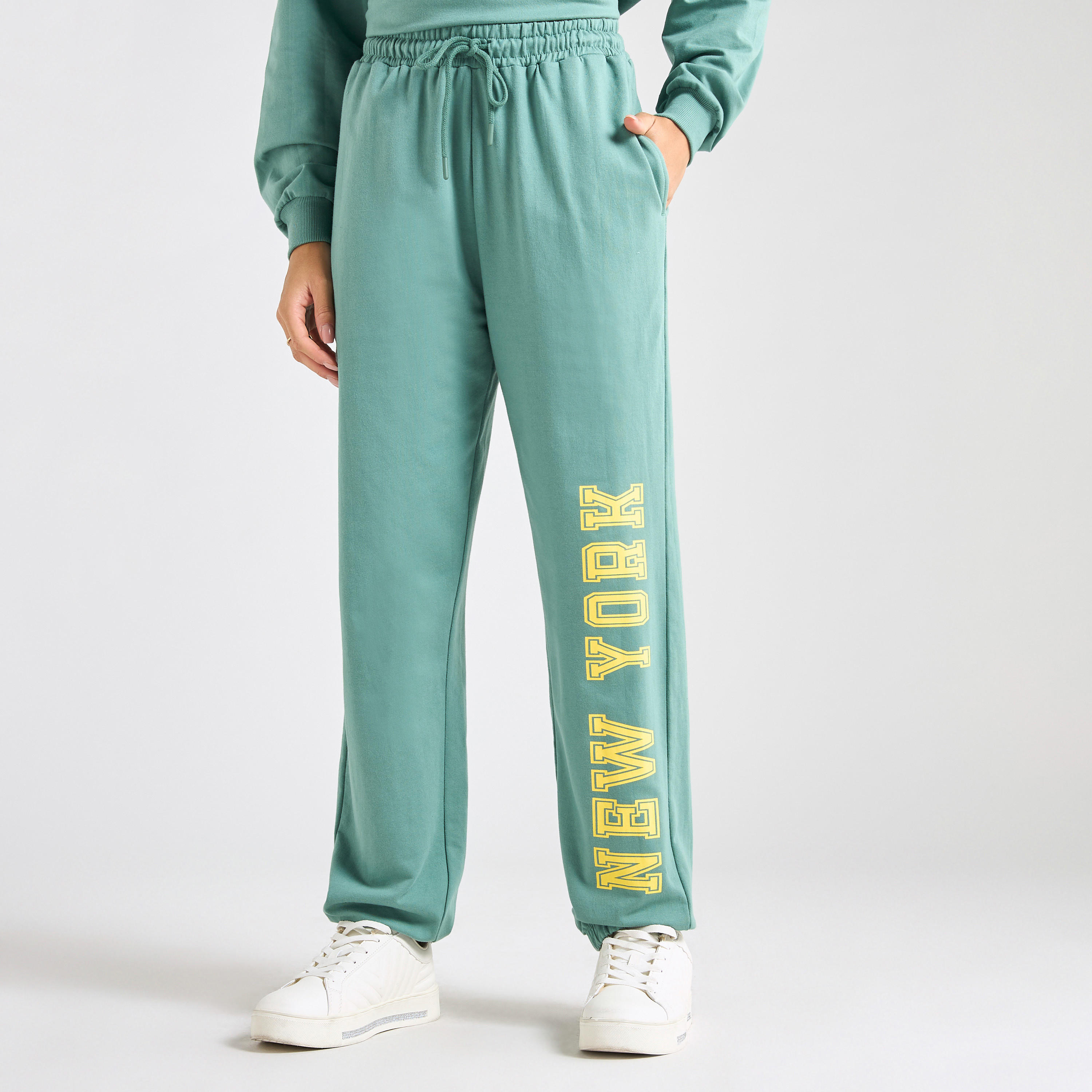 Printed Long Sleeves Sweatshirt and Joggers Set-women-clothing-coordsets-image-4