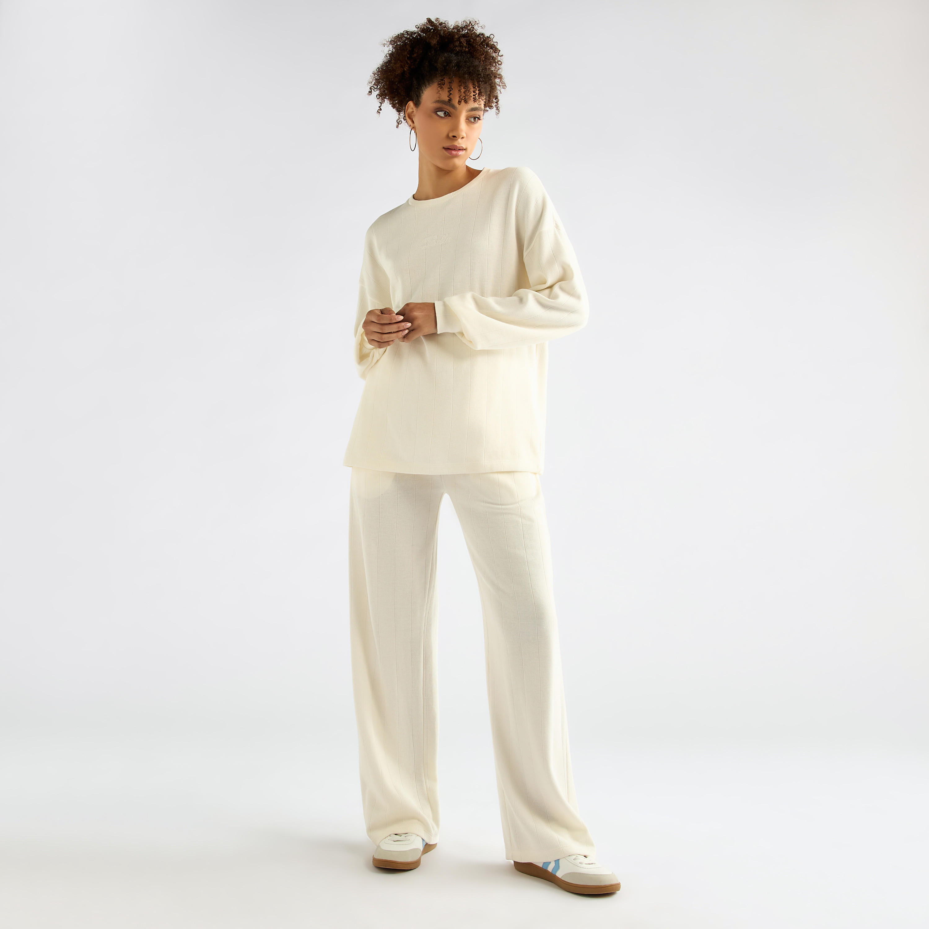طقم بنطلون وتيشيرت بارز الملمس بأكمام طويلة-women-clothing-coordsets-image-1