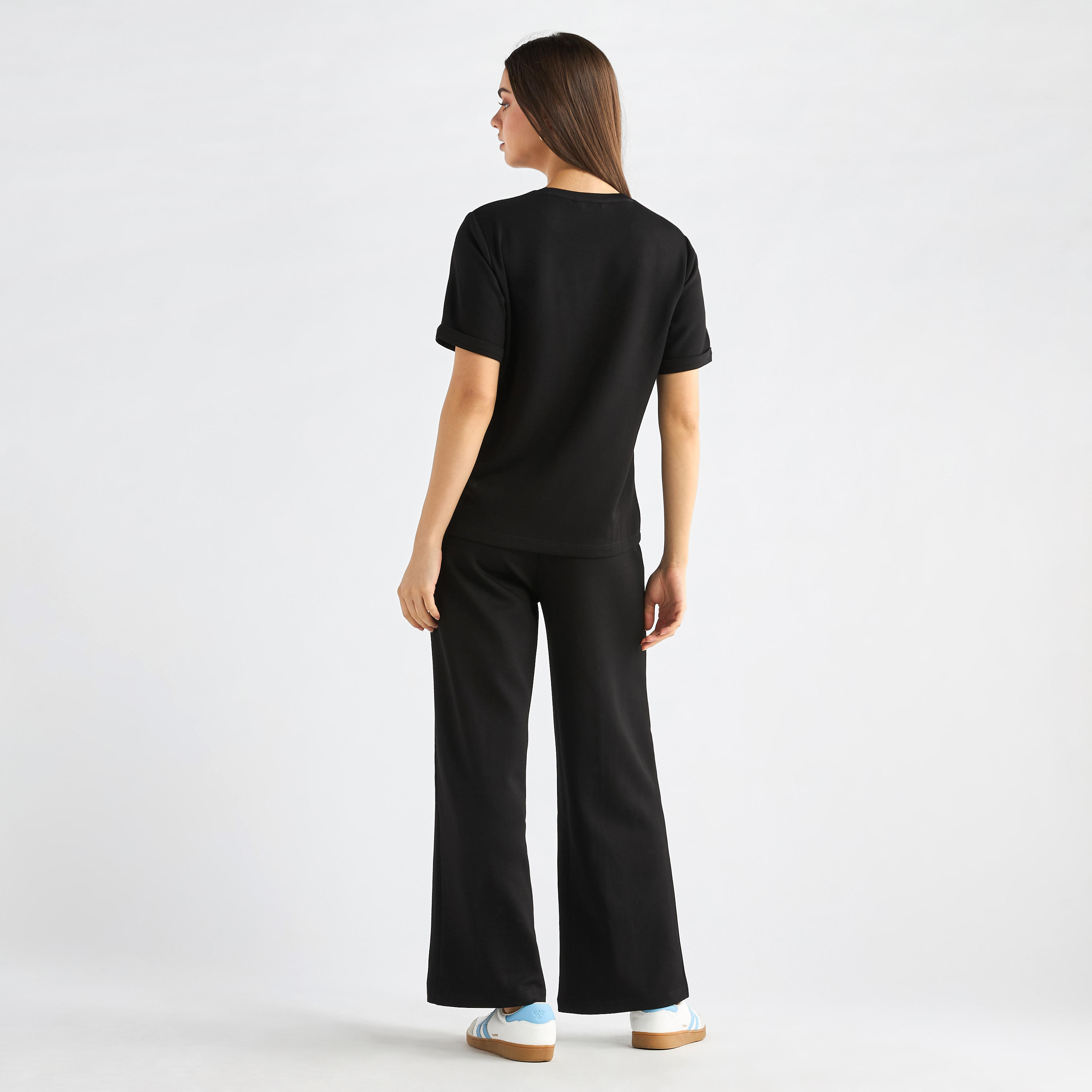 طقم بنطلون وتيشيرت بياقة ضيقة-women-clothing-coordsets-image-9