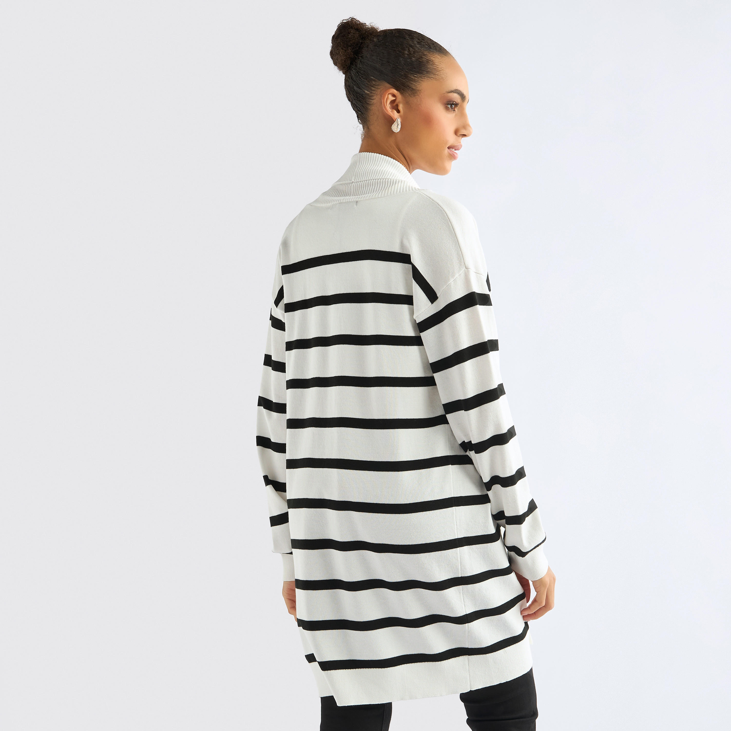 سترة كارديجان طويلة مقلّمة مفتوحة من الأمام-women-winterwear-cardigansandjumpers-cardigans-image-3