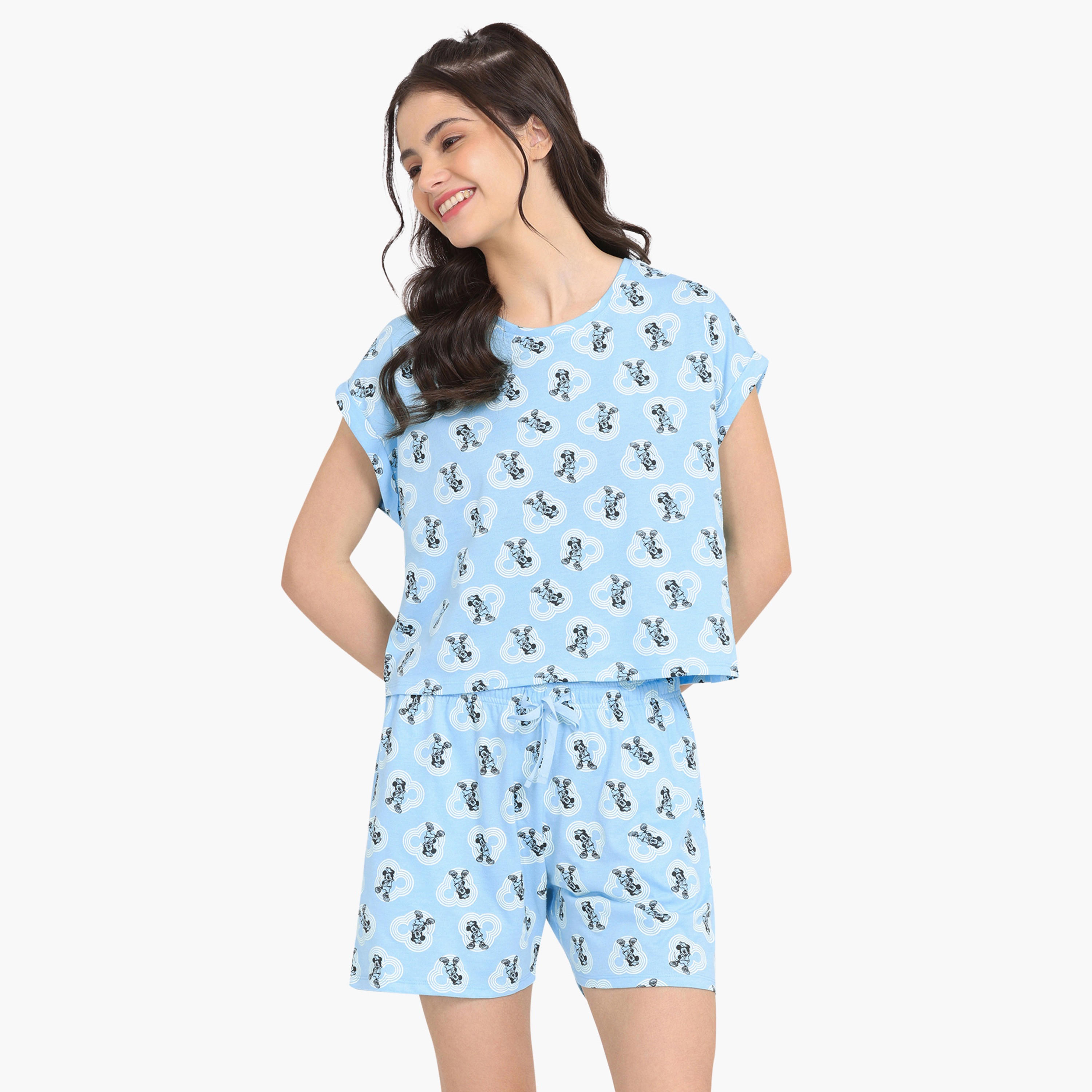 طقم شورت وتيشيرت بطبعات ميكي ماوس من زيفامي-women-clothing-nightwear-pyjamas-shortsets-image-1