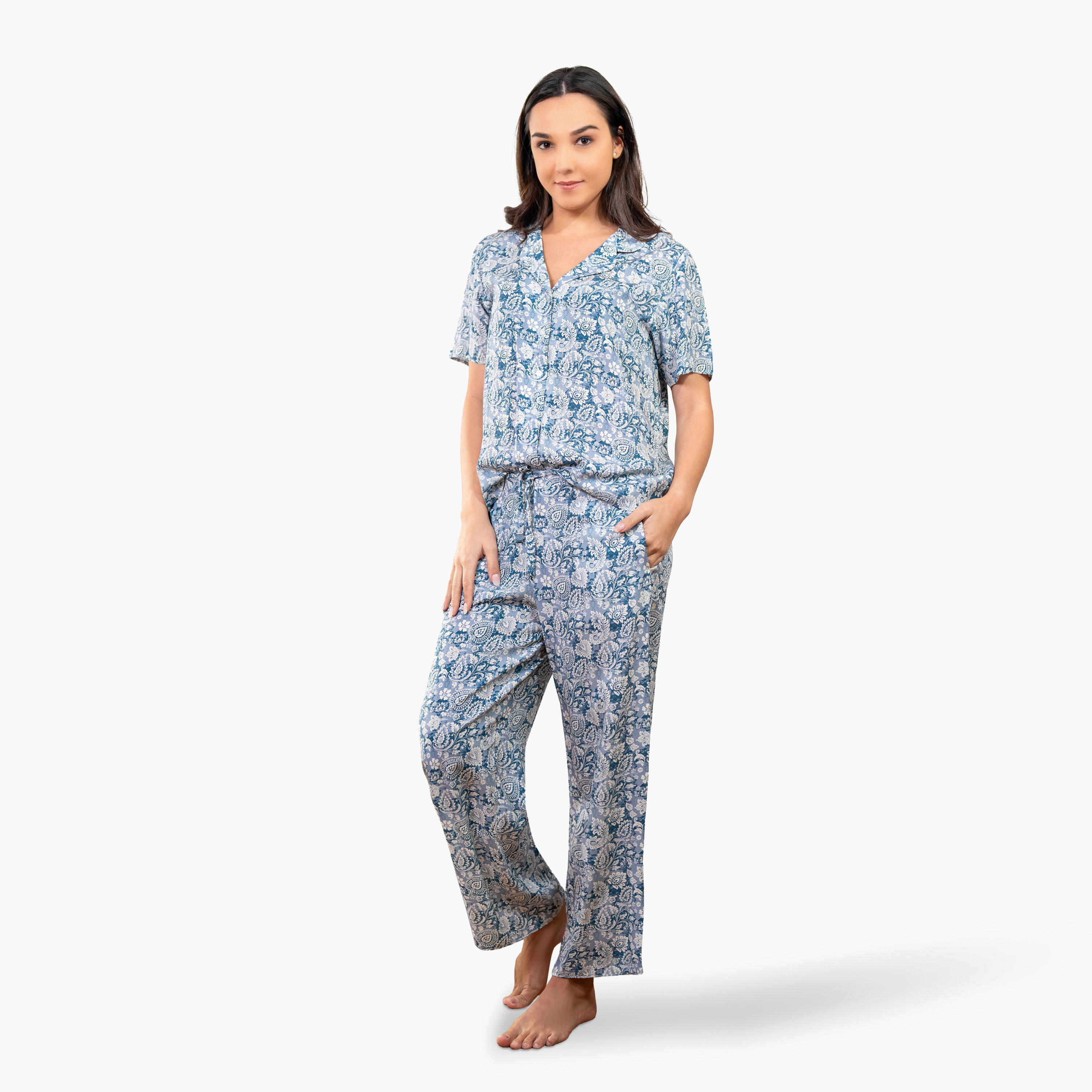 طقم بنطلون بيجاما وقميص رايون بطبعات من آدارايا-women-clothing-nightwear-pyjamas-longsets-image-2