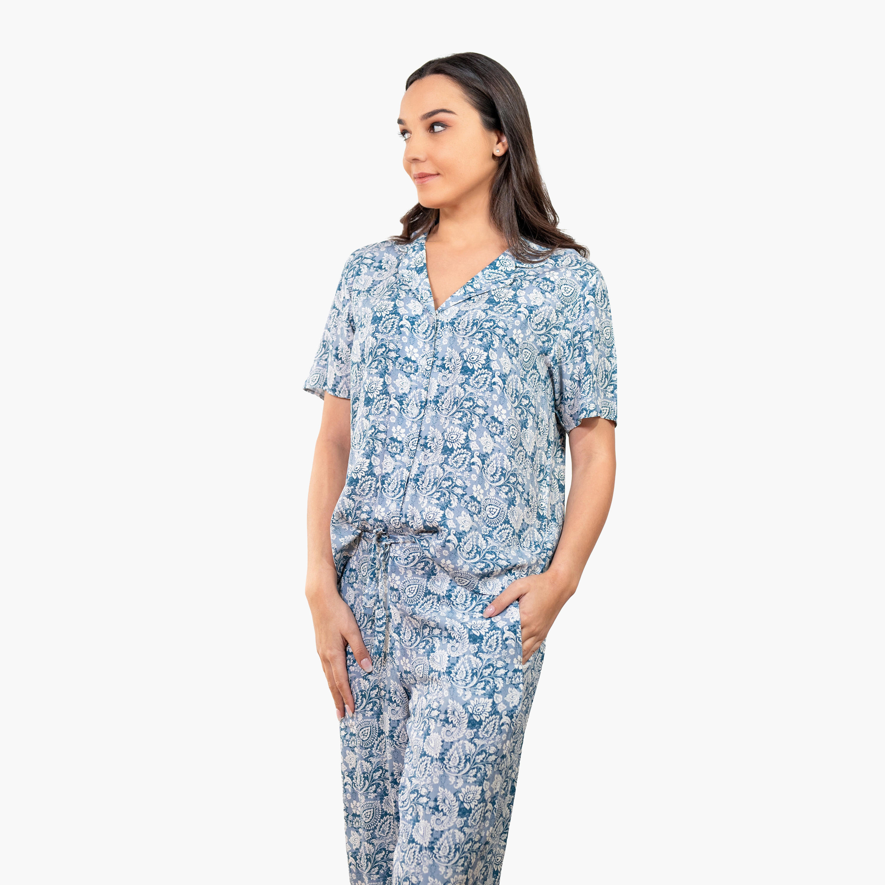 طقم بنطلون بيجاما وقميص رايون بطبعات من آدارايا-women-clothing-nightwear-pyjamas-longsets-image-3