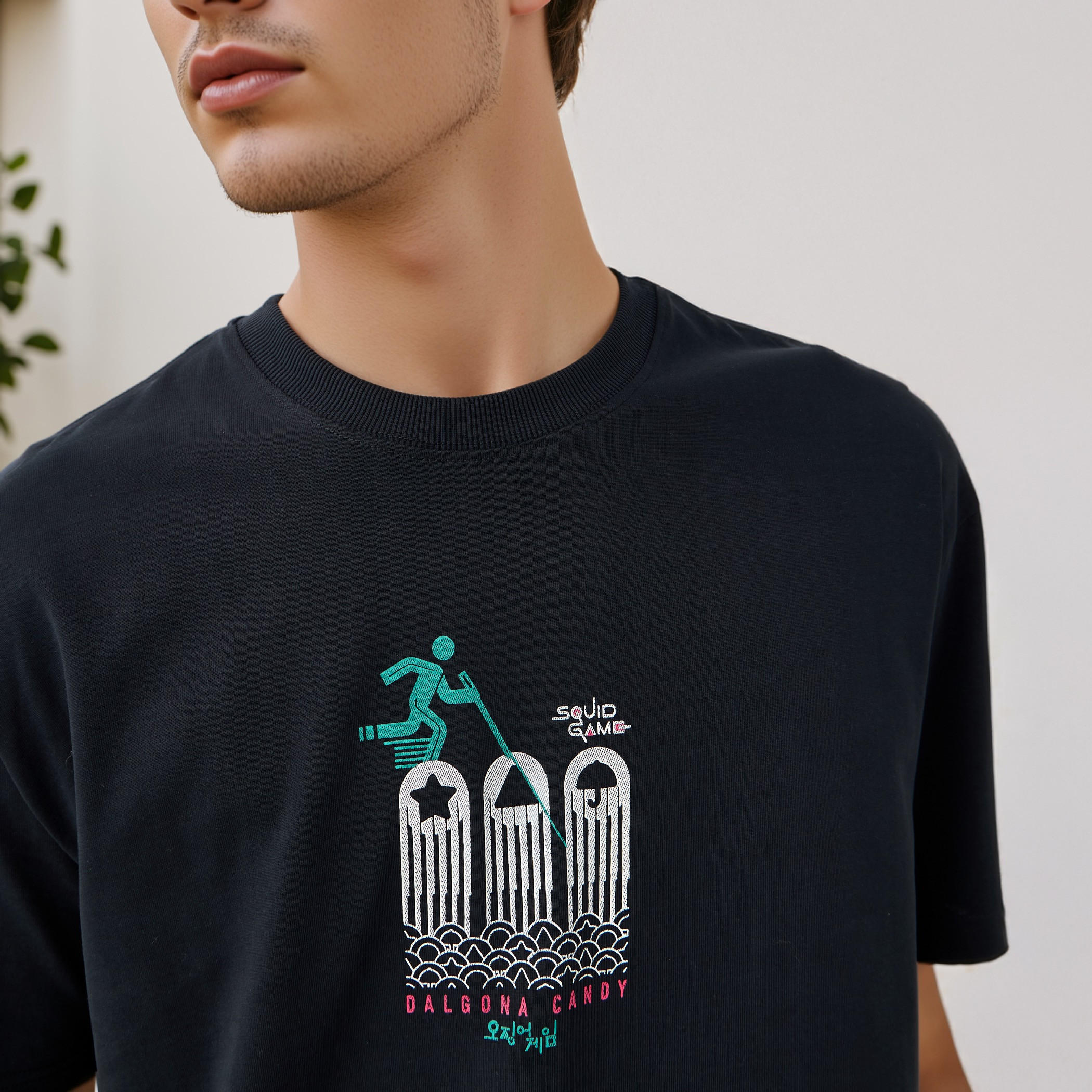 Squid Game Print T-shirt with Crew Neck and Short Sleeves-men-clothing-tshirtsandpolos-tshirts-image-4