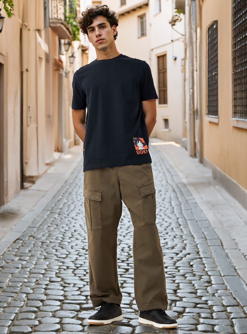 تيشيرت بياقة ضيقة وطبعات-men-clothing-tshirtsandpolos-tshirts-image-2