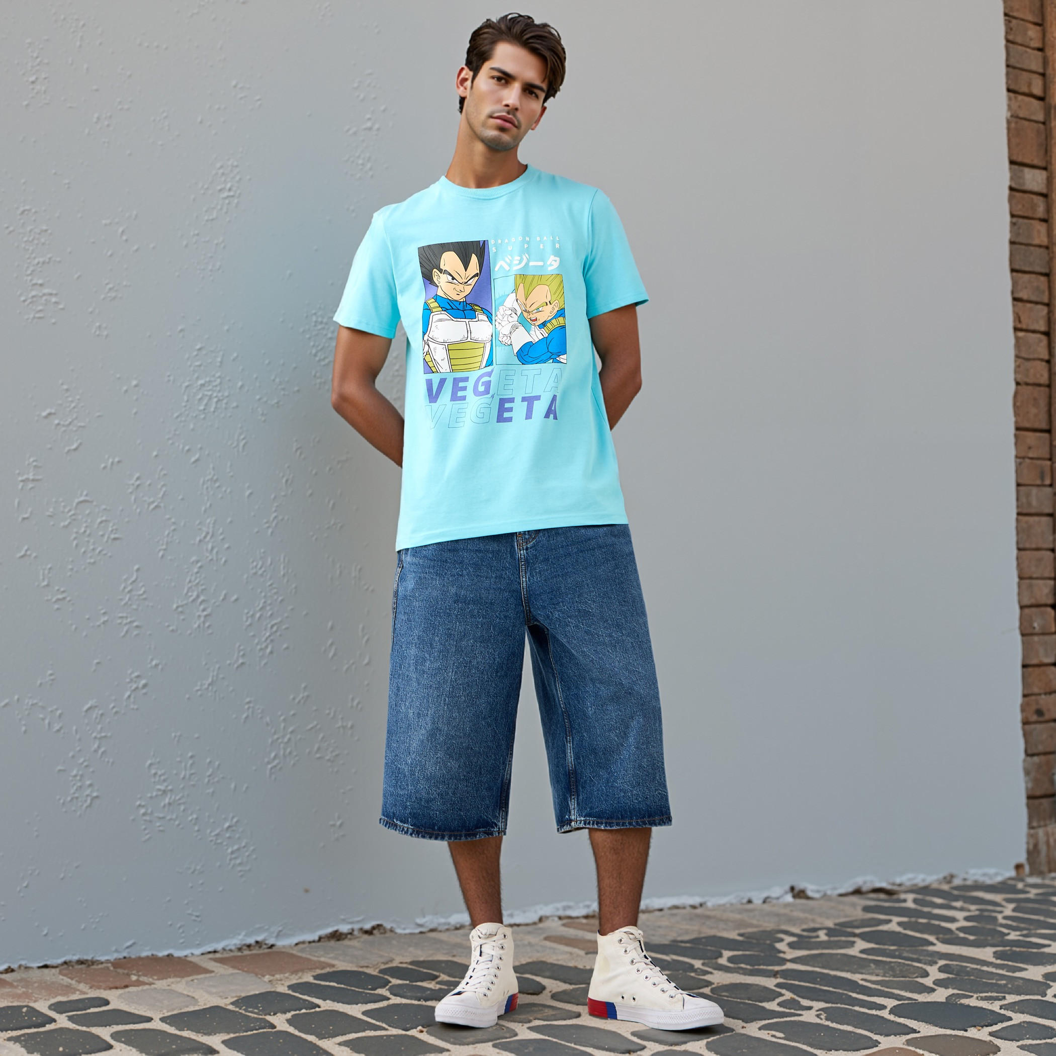 تيشيرت بياقة ضيقة وطبعات-men-clothing-tshirtsandpolos-tshirts-image-2