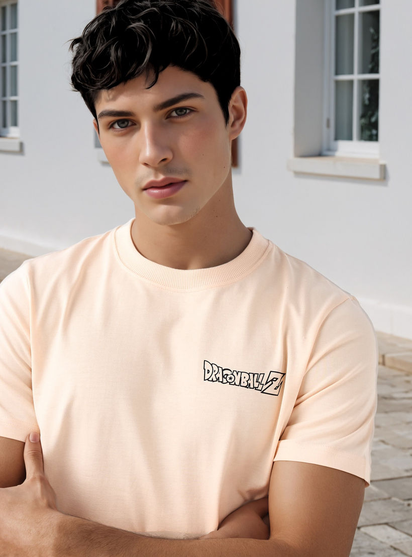 تيشيرت بياقة ضيقة وطبعات-men-clothing-tshirtsandpolos-tshirts-image-4
