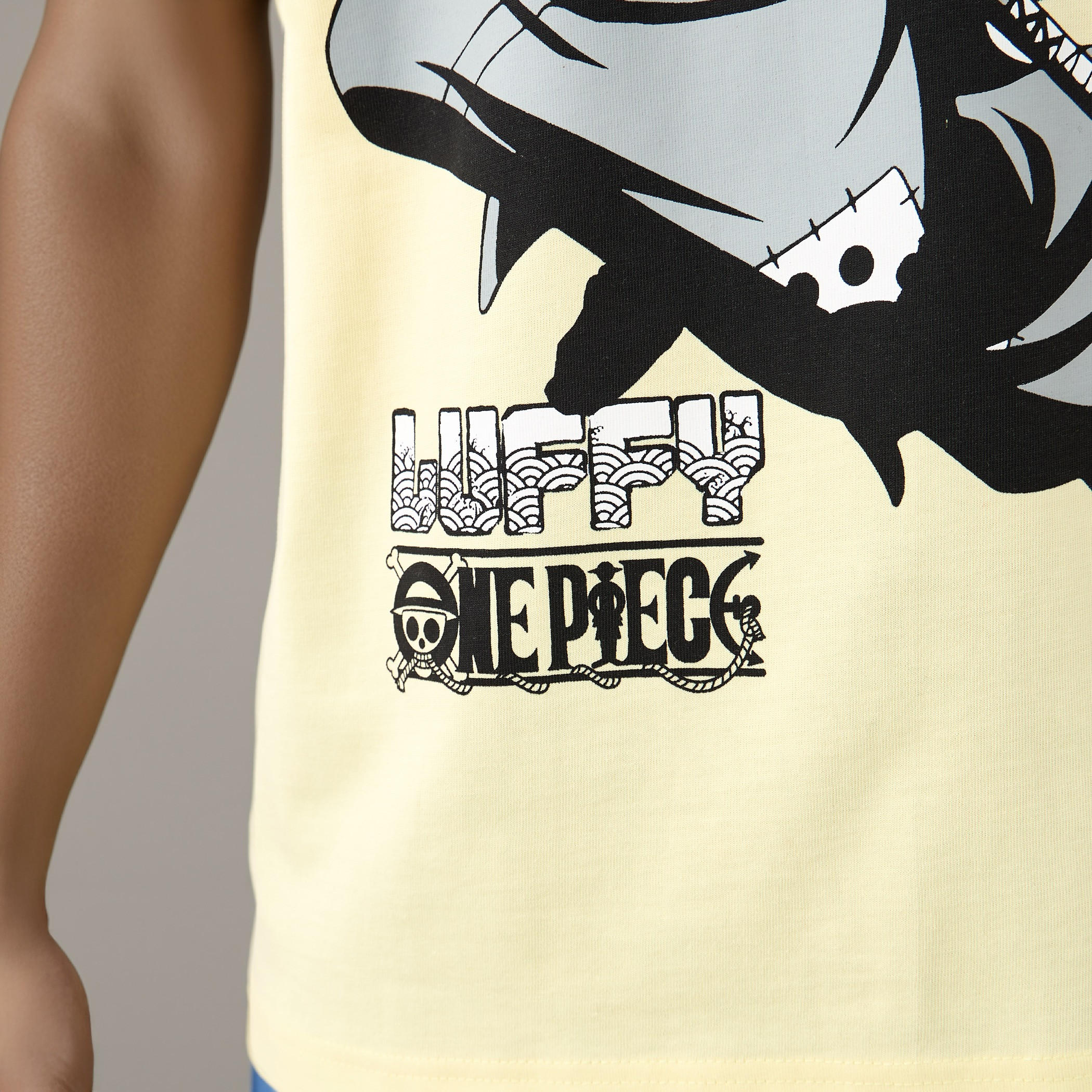 Luffy Print T-shirt-men-clothing-tshirtsandpolos-tshirts-image-4