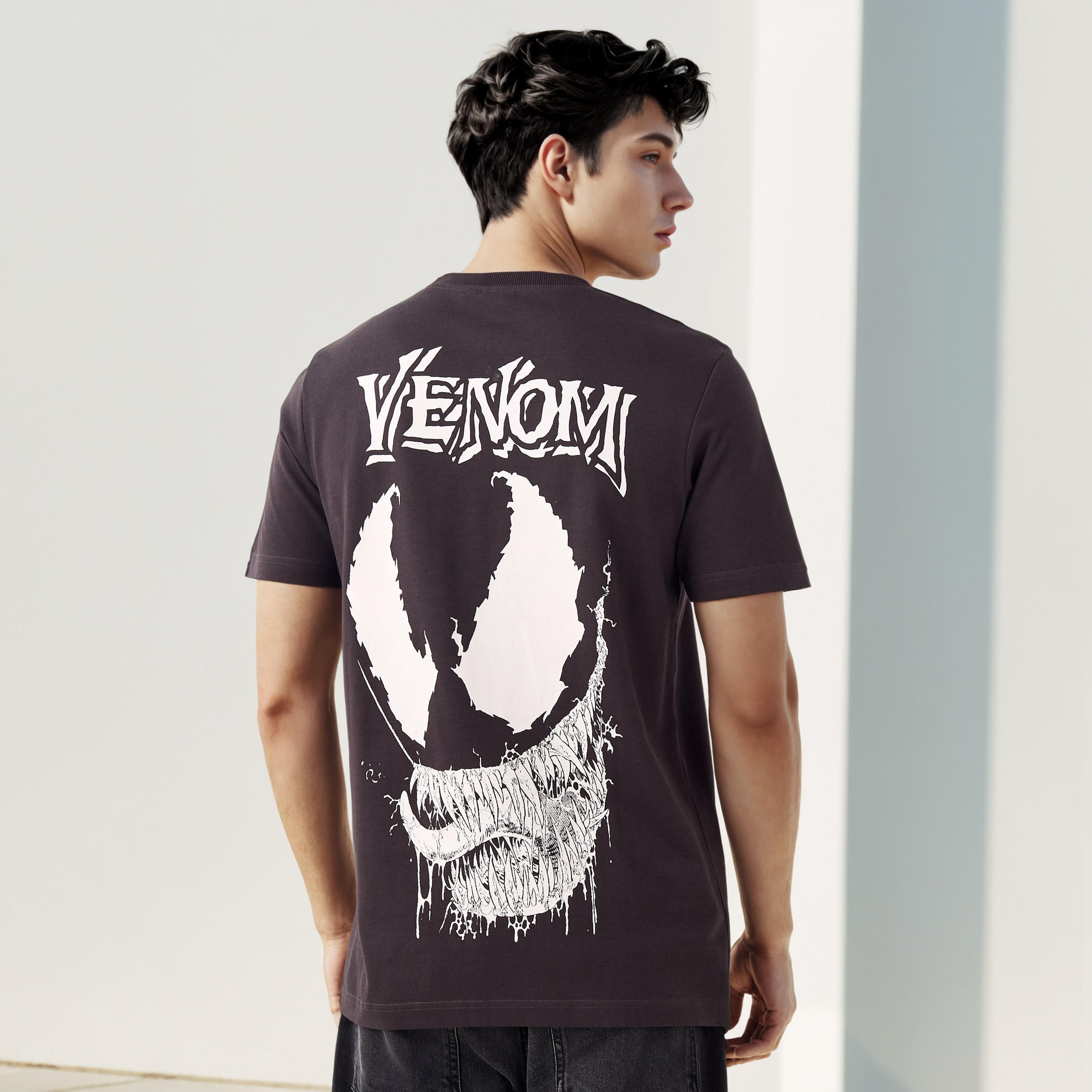 Venom Men Regular Fit Crew Neck Short Sleeves T-shirt-men-clothing-tshirtsandpolos-tshirts-image-1