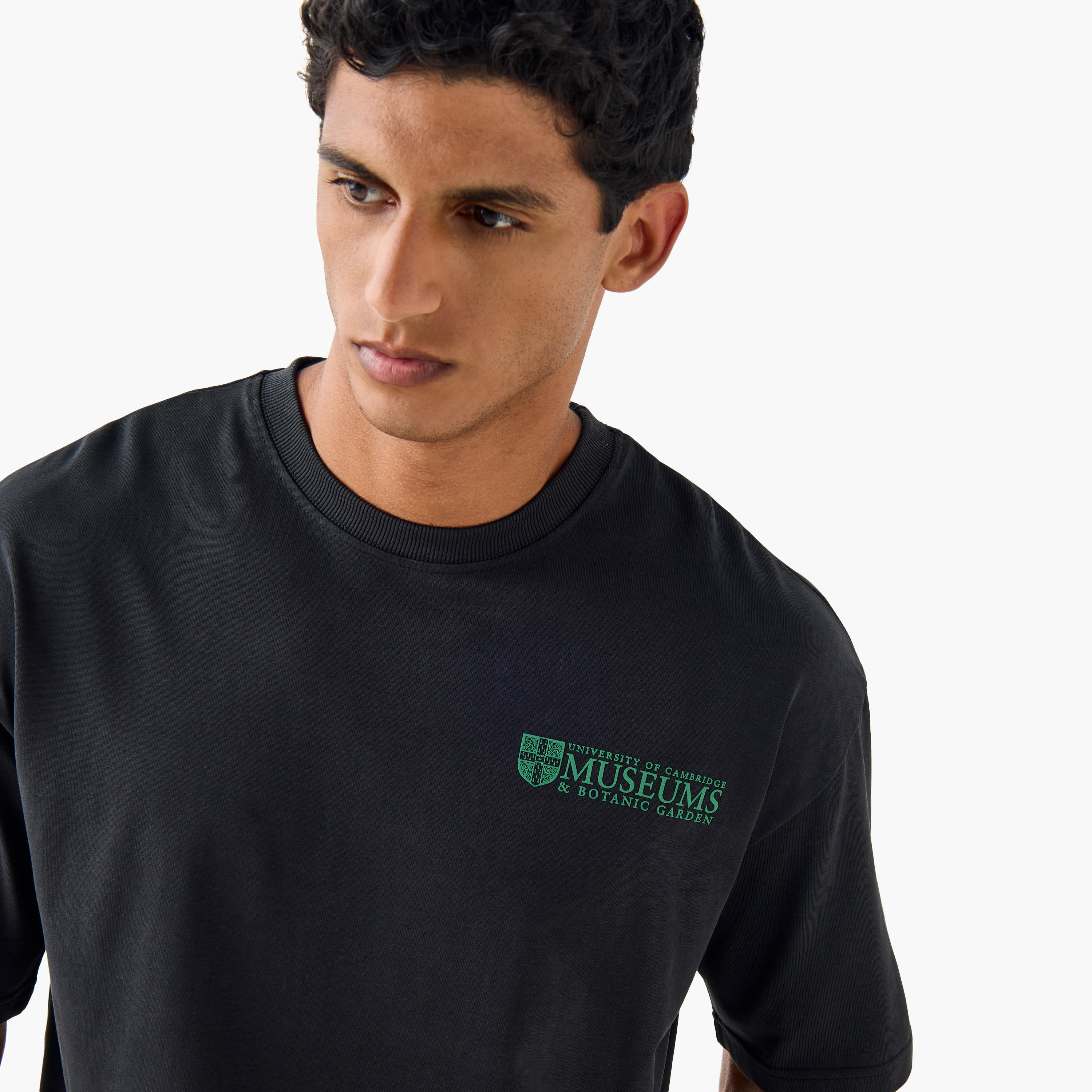 Cambridge University Men Crew Neck Short Sleeves T-shirt-men-clothing-tshirtsandpolos-tshirts-image-3
