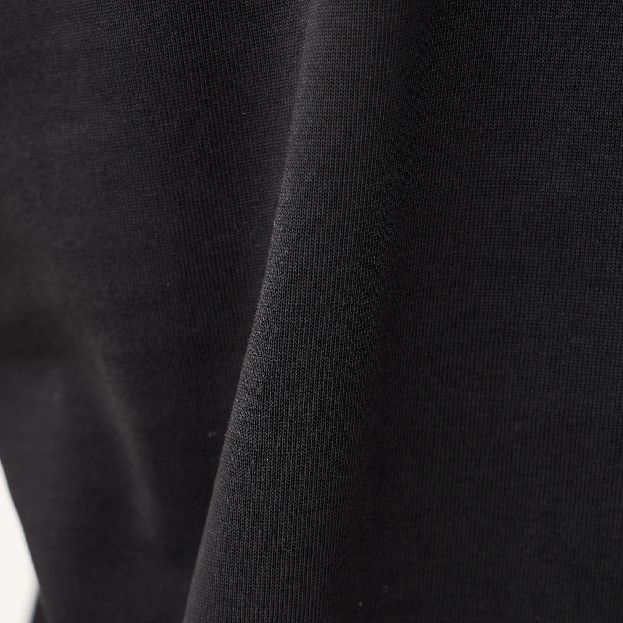 تيشيرت بياقة ضيقة وطبعات كاكاشي-men-clothing-tshirtsandpolos-tshirts-image-1