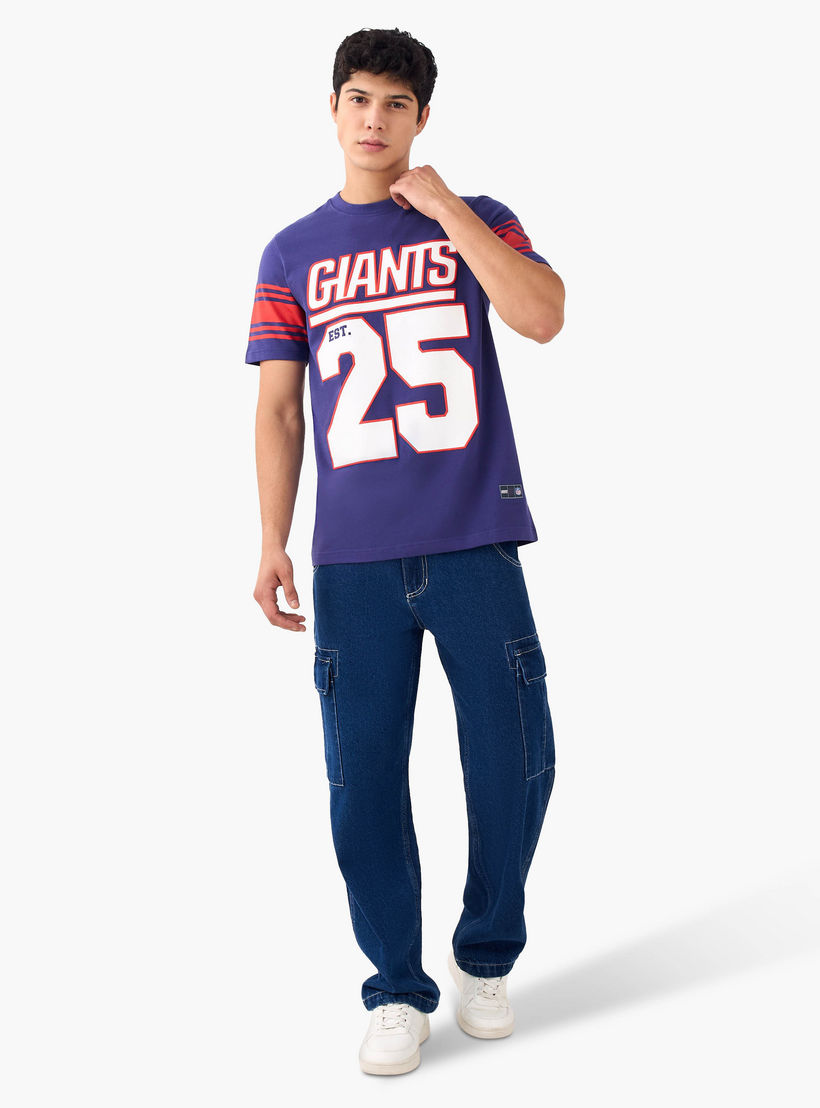 تيشيرت بياقة ضيقة وطبعات-men-clothing-tshirtsandpolos-tshirts-image-3