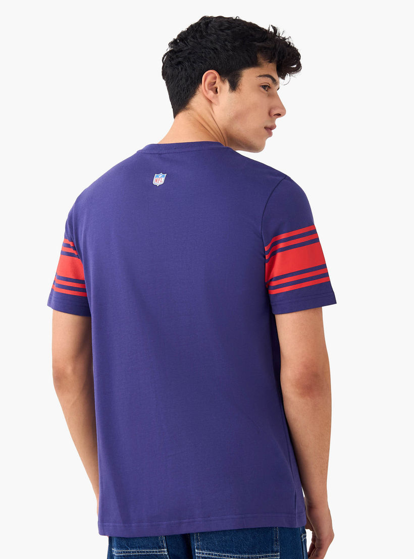 تيشيرت بياقة ضيقة وطبعات-men-clothing-tshirtsandpolos-tshirts-image-2