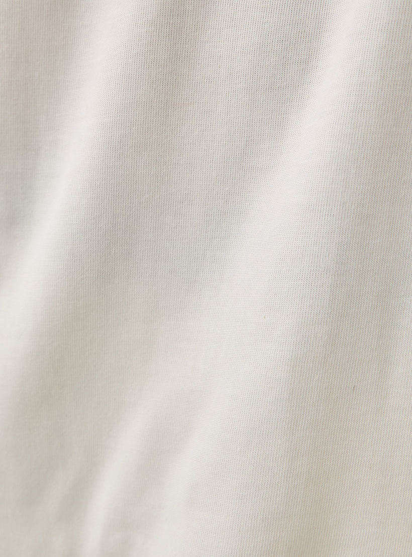 تيشيرت بوكسي بأكمام قصيرة وياقة ضيقة وطبعات-men-clothing-tshirtsandpolos-tshirts-image-5