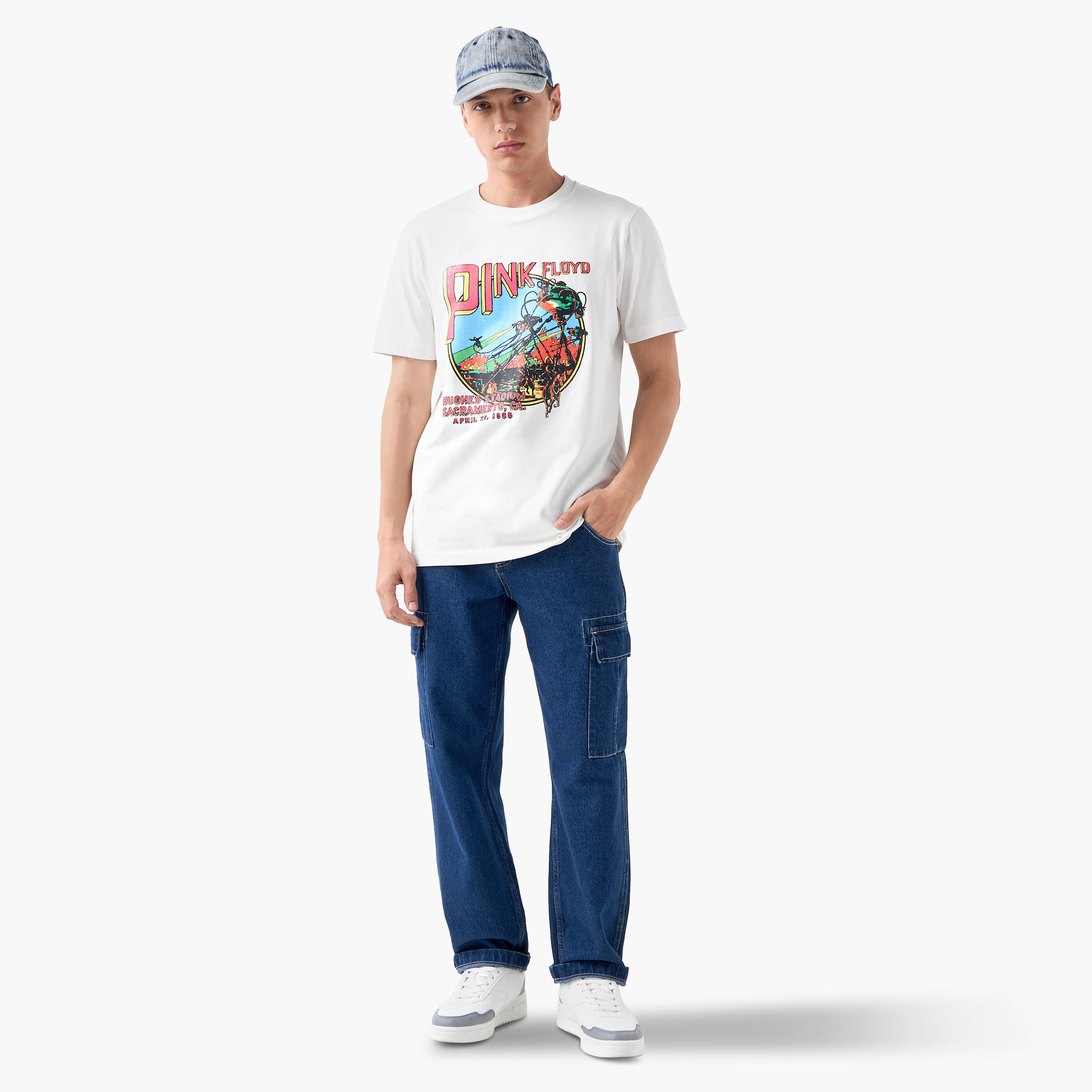 Pink Floyd Graphic Print T-shirt-men-clothing-tshirtsandpolos-tshirts-image-2
