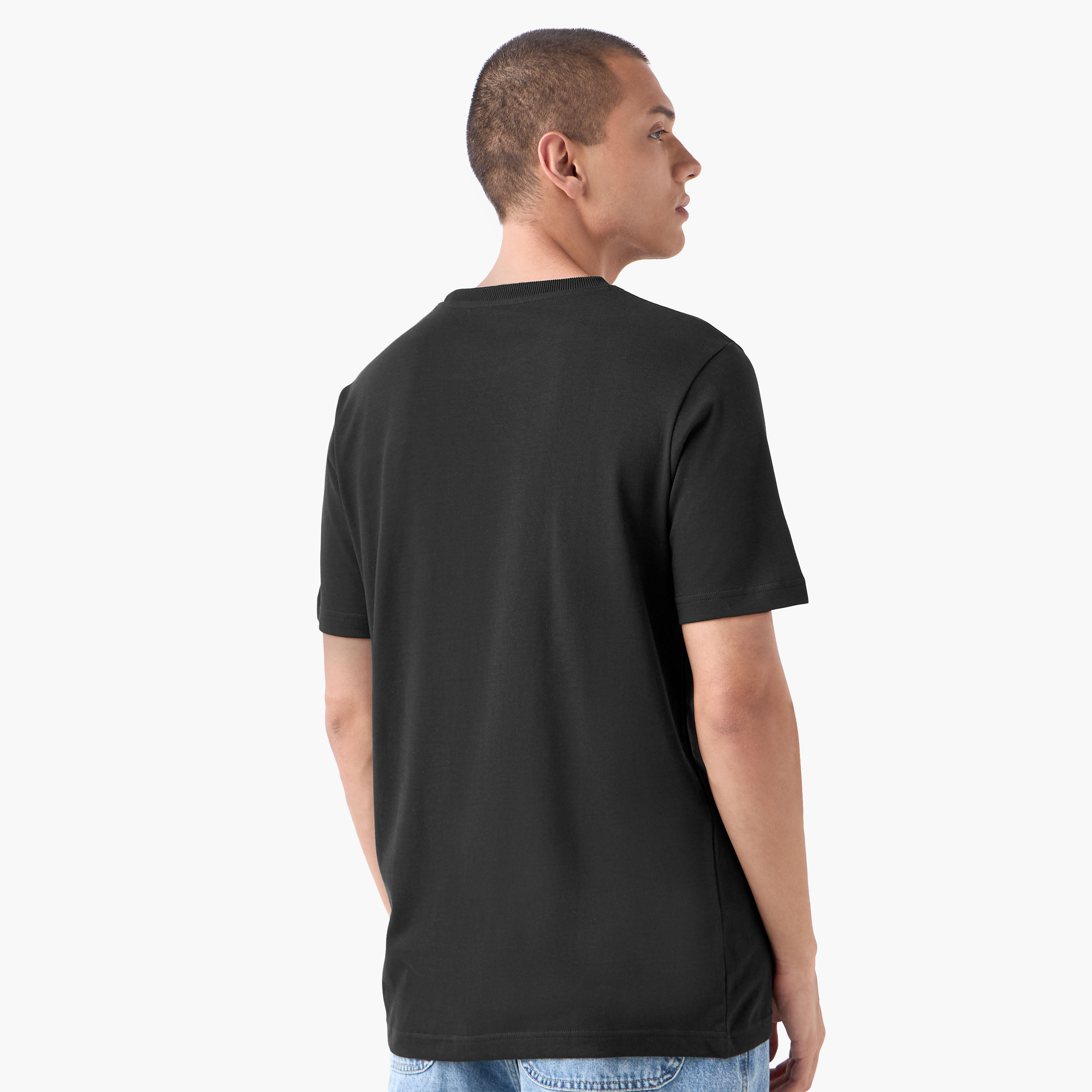 تيشيرت بياقة ضيقة وطبعات-men-clothing-tshirtsandpolos-tshirts-image-3
