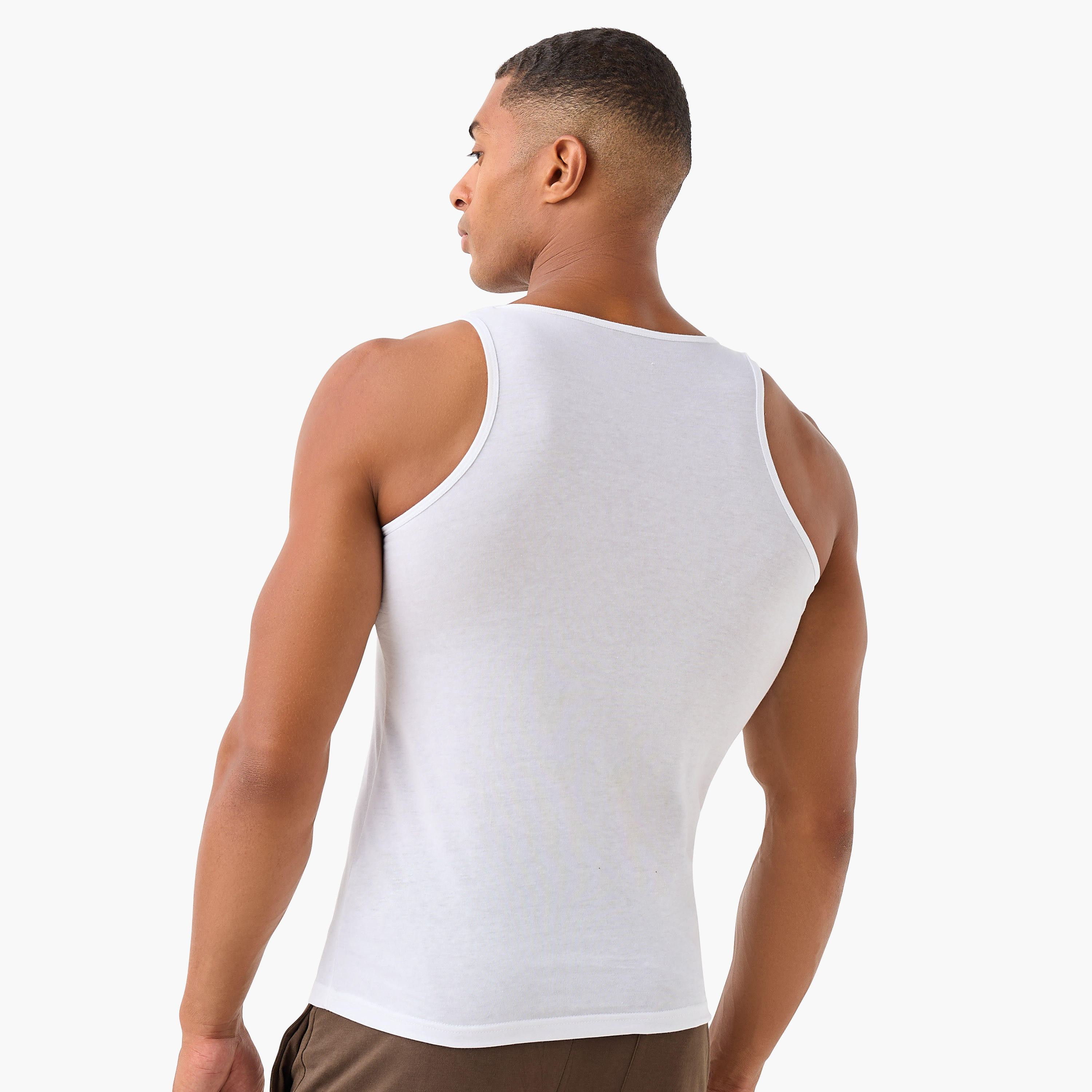 فيستات قطن للرجال - عبوة 3 قطع-men-clothing-innerwear-vests-image-5