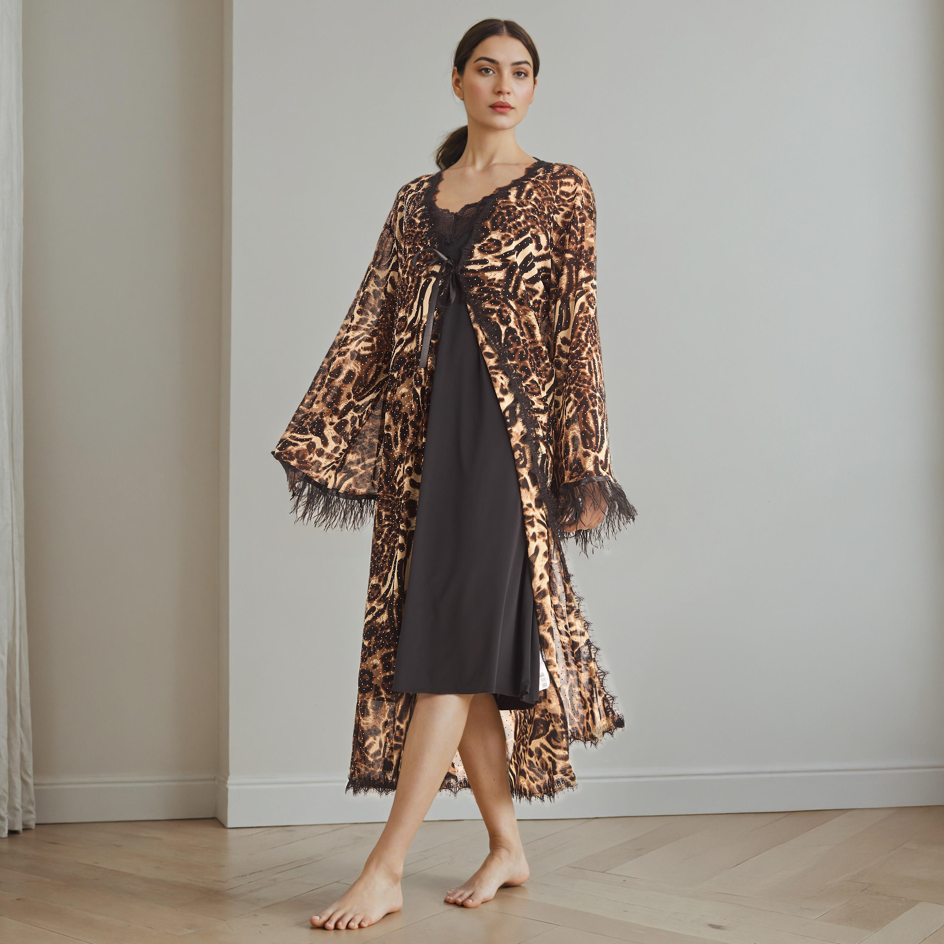 ثوب نوم بتفاصيل دانتيل مع روب وسروال داخلي ثونج-women-clothing-nightwear-robes-image-1