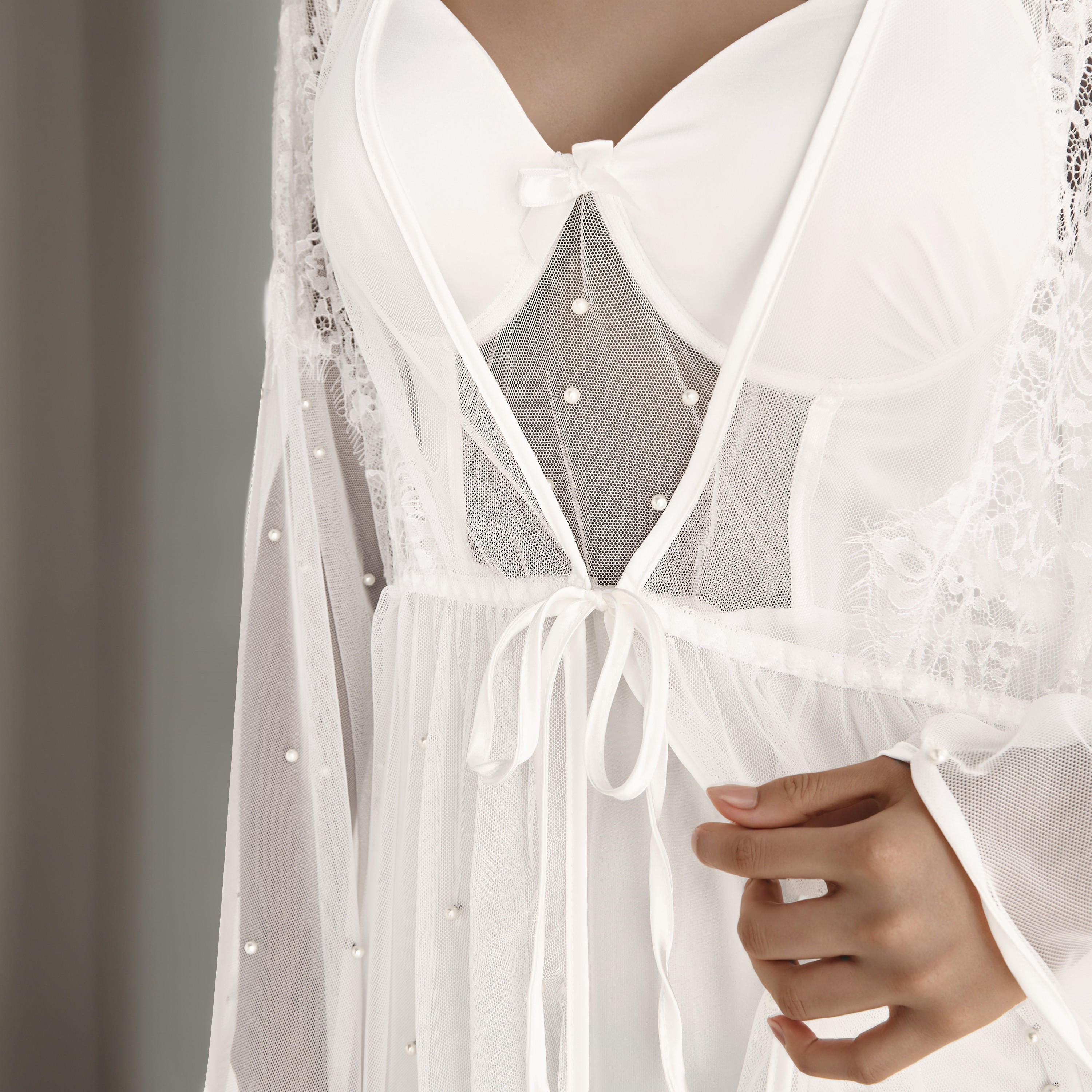 قميص نوم غير متماثل مع روب بدانتيل زهور-women-clothing-nightwear-robes-image-4