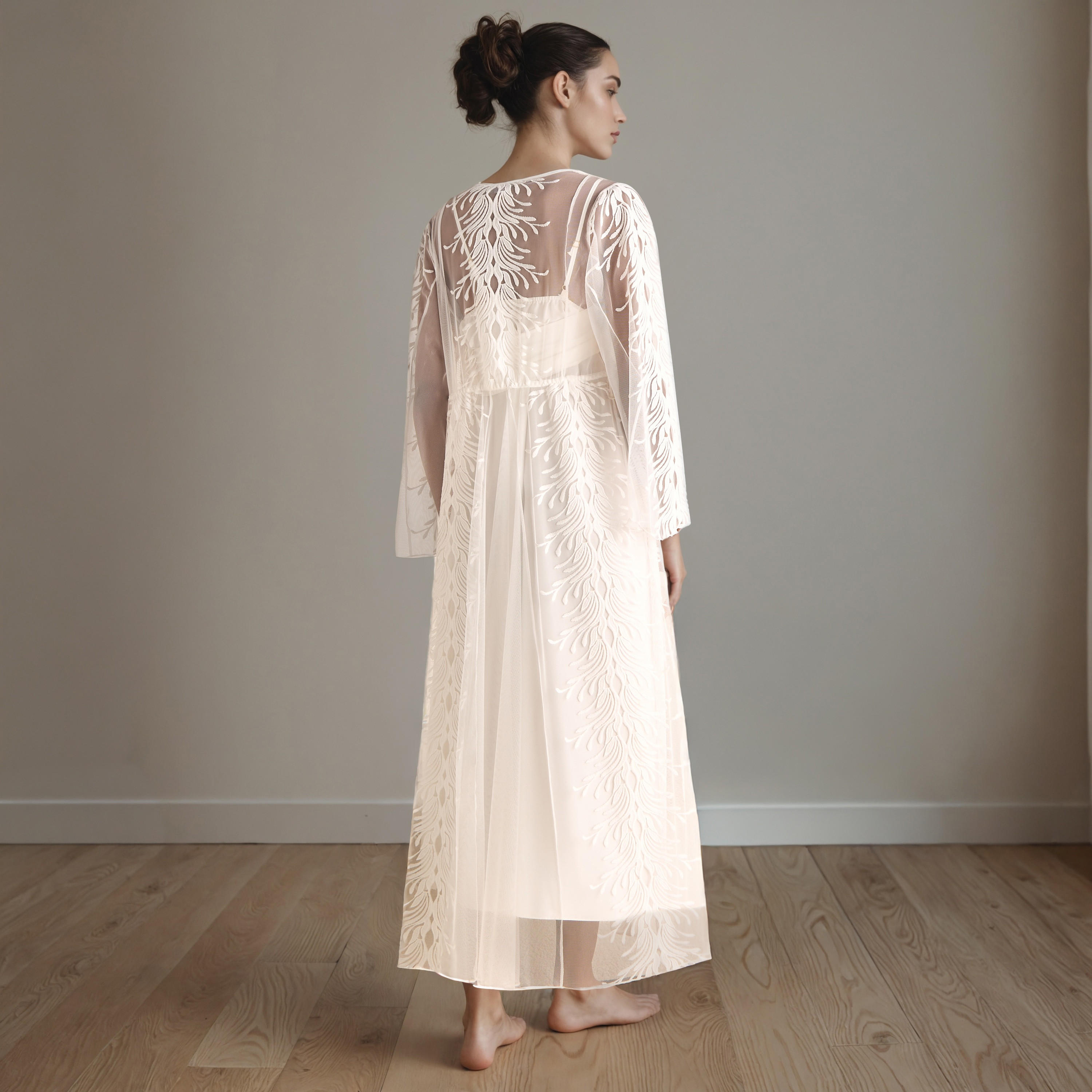 ثوب نوم دانتيل للعروس مع روب-women-clothing-nightwear-robes-image-6