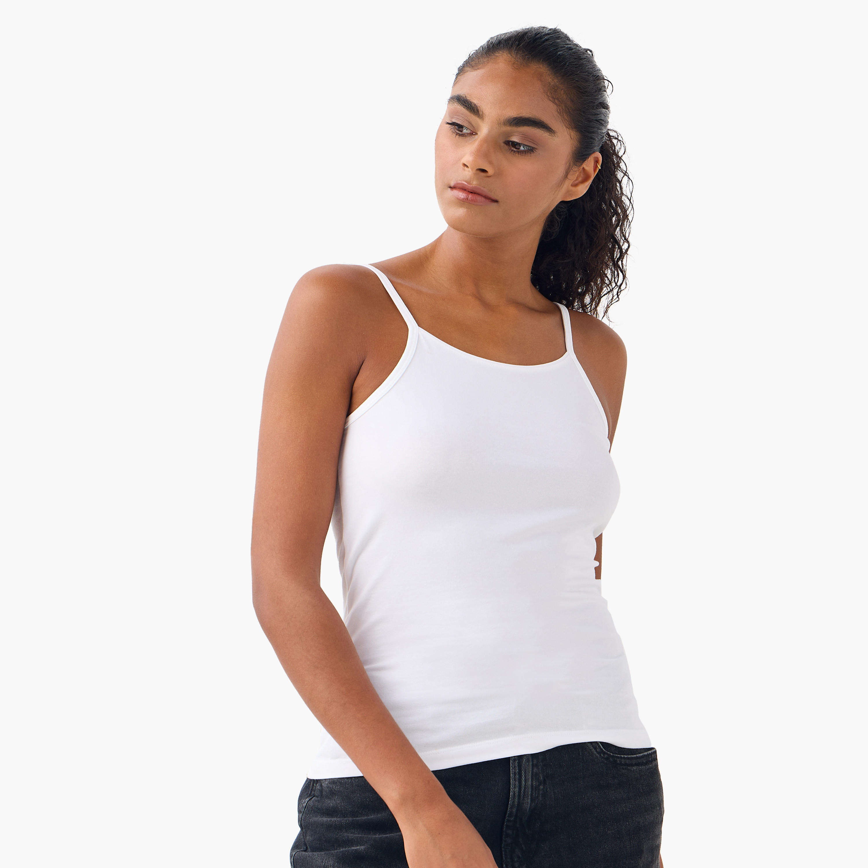 بلوزة كامي سادة بياقة عميقة وأحزمة كتف رفيعة - طقم من 2-women-clothing-lingerie-camisoles-image-10