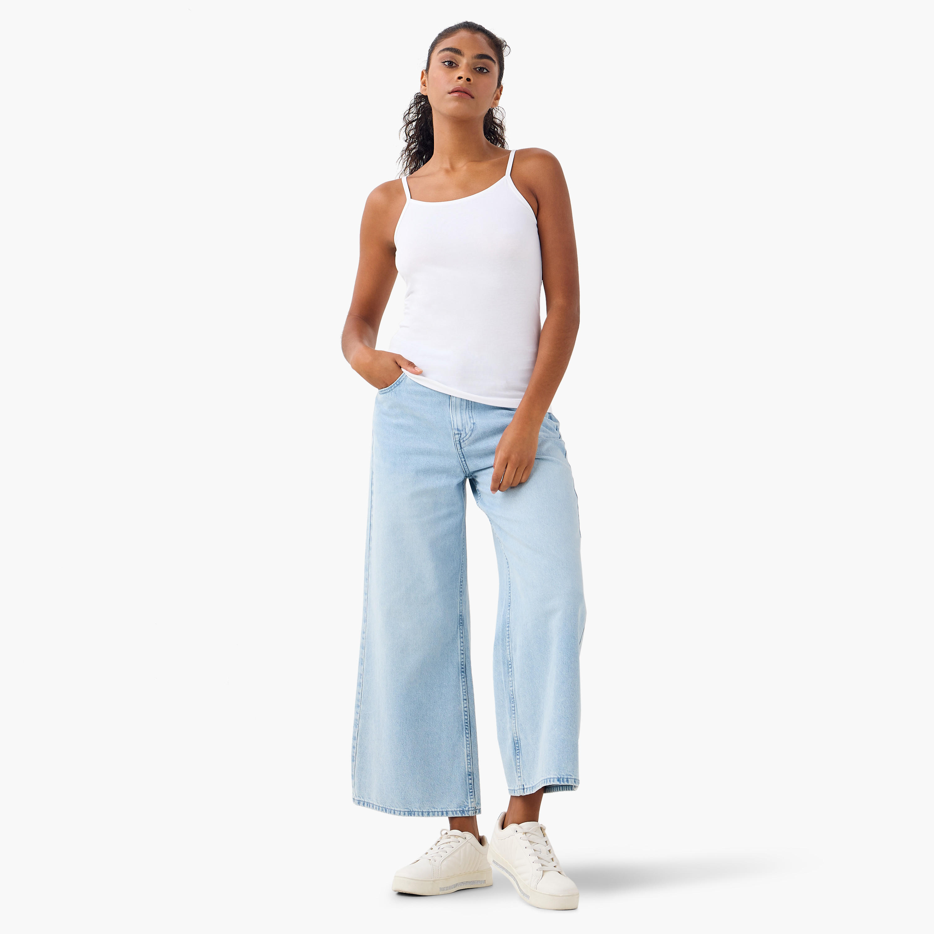 بلوزة كامي بياقة عميقة وأحزمة كتف رفيعة - طقم من 2-women-clothing-lingerie-camisoles-image-2