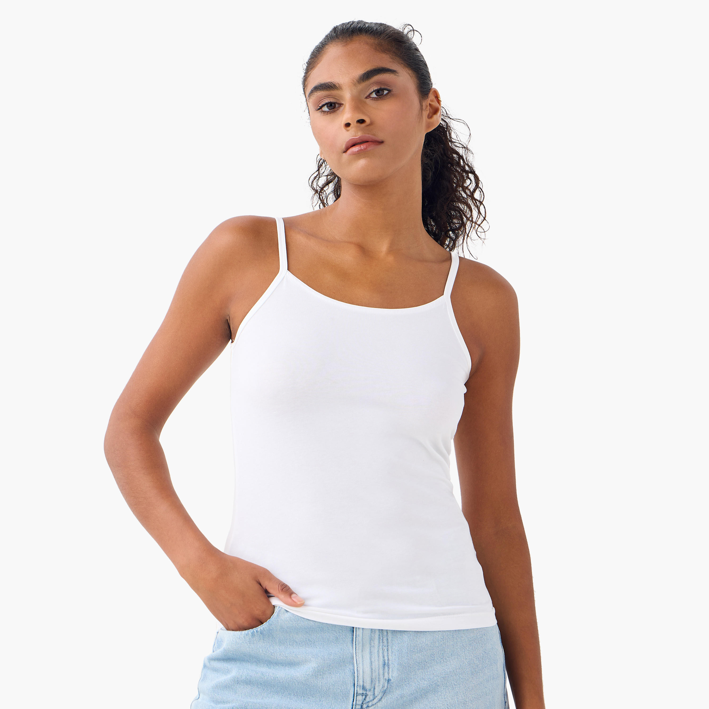 بلوزة كامي بياقة عميقة وأحزمة كتف رفيعة - طقم من 2-women-clothing-lingerie-camisoles-image-4