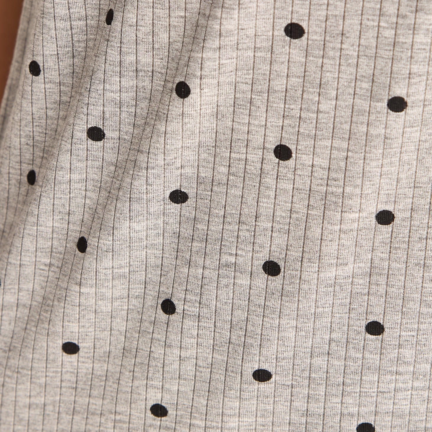 فستان نوم منقط بتفاصيل دانتيل-women-clothing-nightwear-nighties-image-5