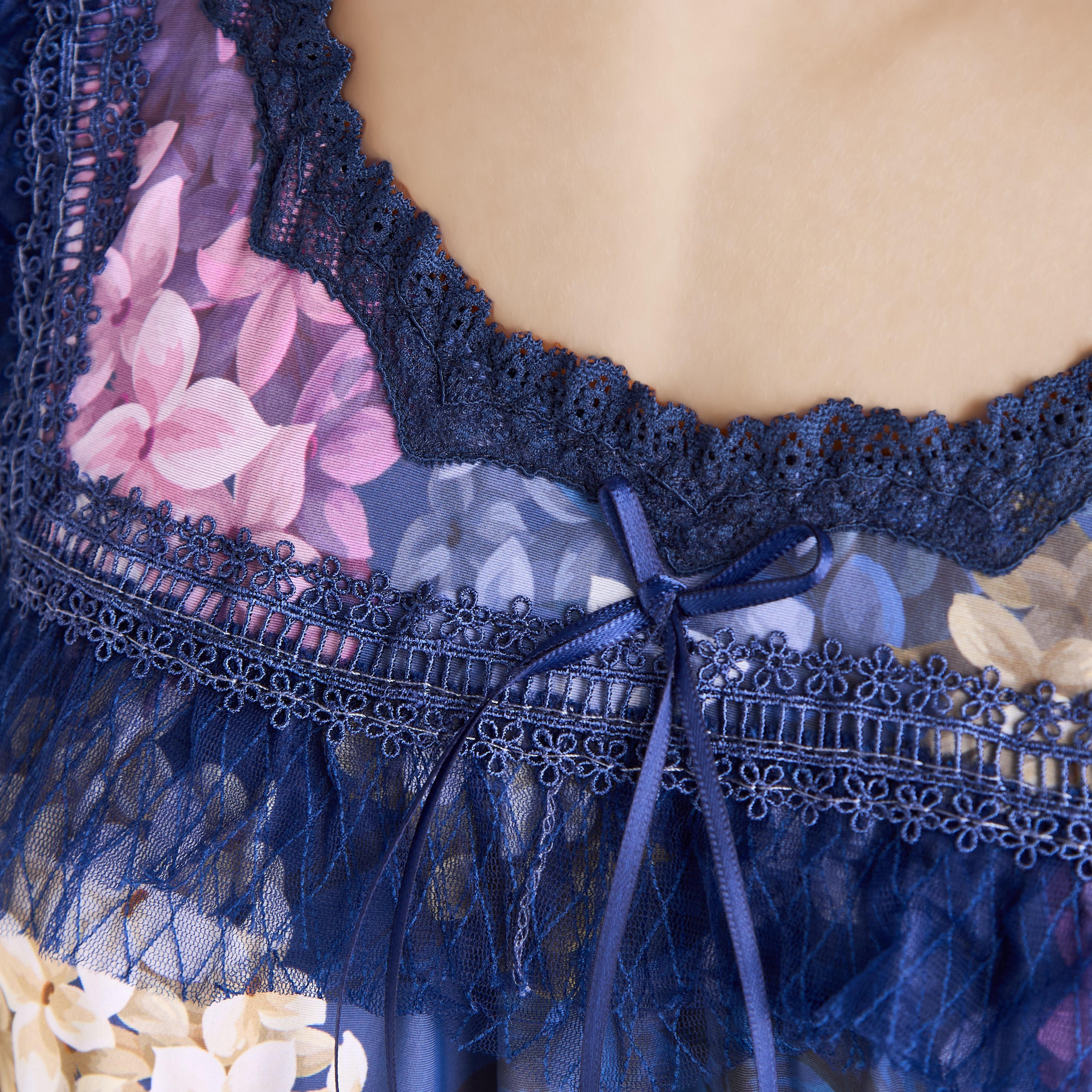قميص نوم بطبعات مع ثونغ-women-clothing-nightwear-robes-image-5